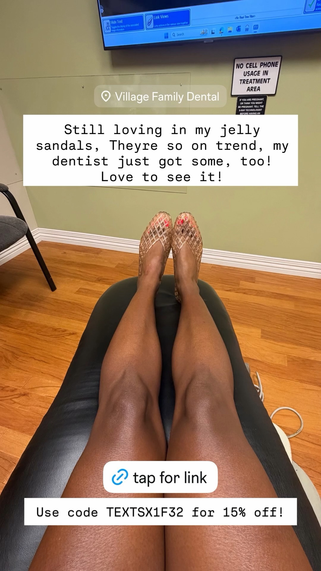 Use code TEXTSX1F32 for 15% off! Still loving in my jelly sandals, Theyre so on trend, my dentist just got some, too! Love to see it!