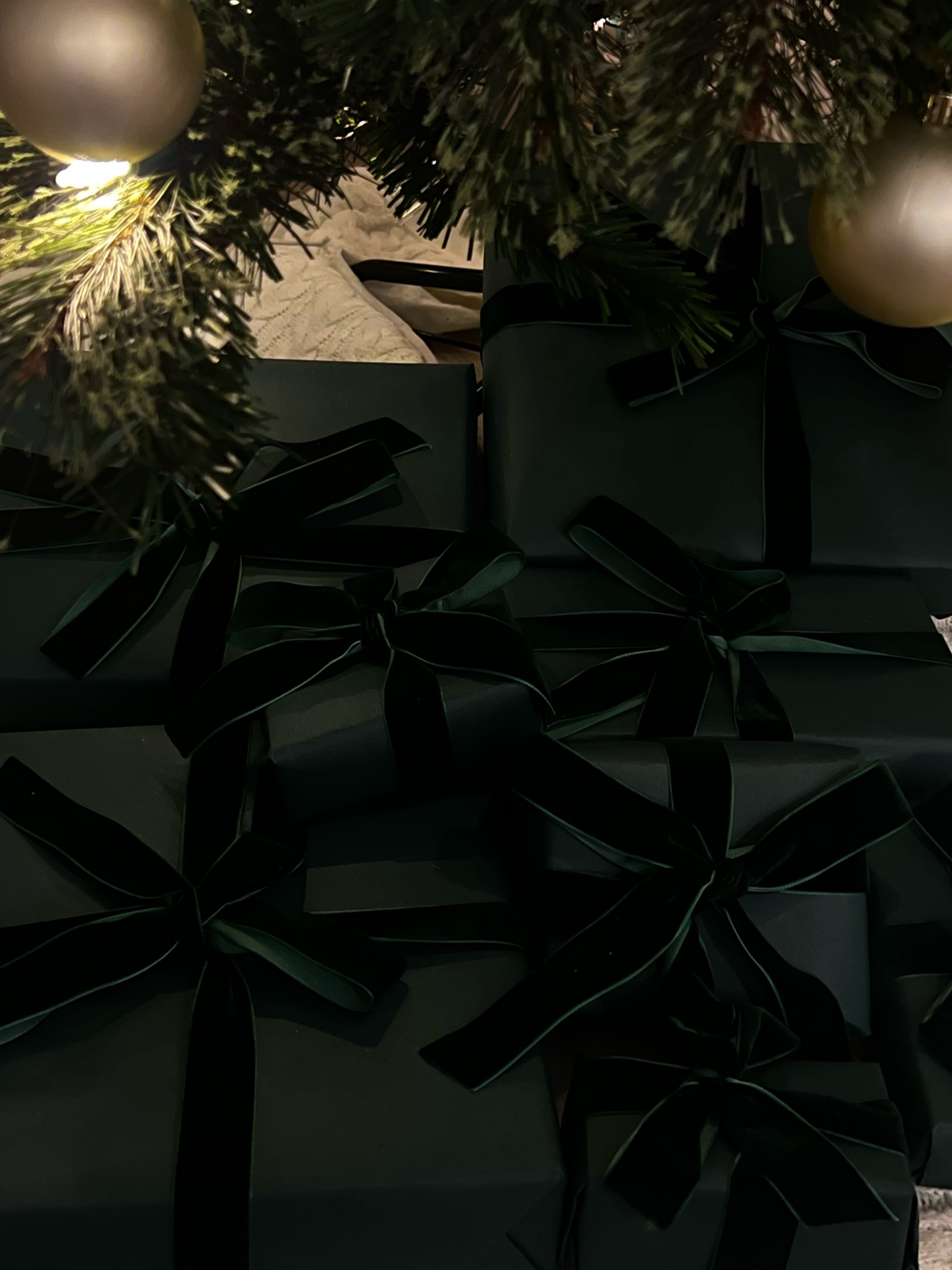 I’m love with my wrapping this year 

#LTKSeasonal #LTKGiftGuide #LTKHoliday