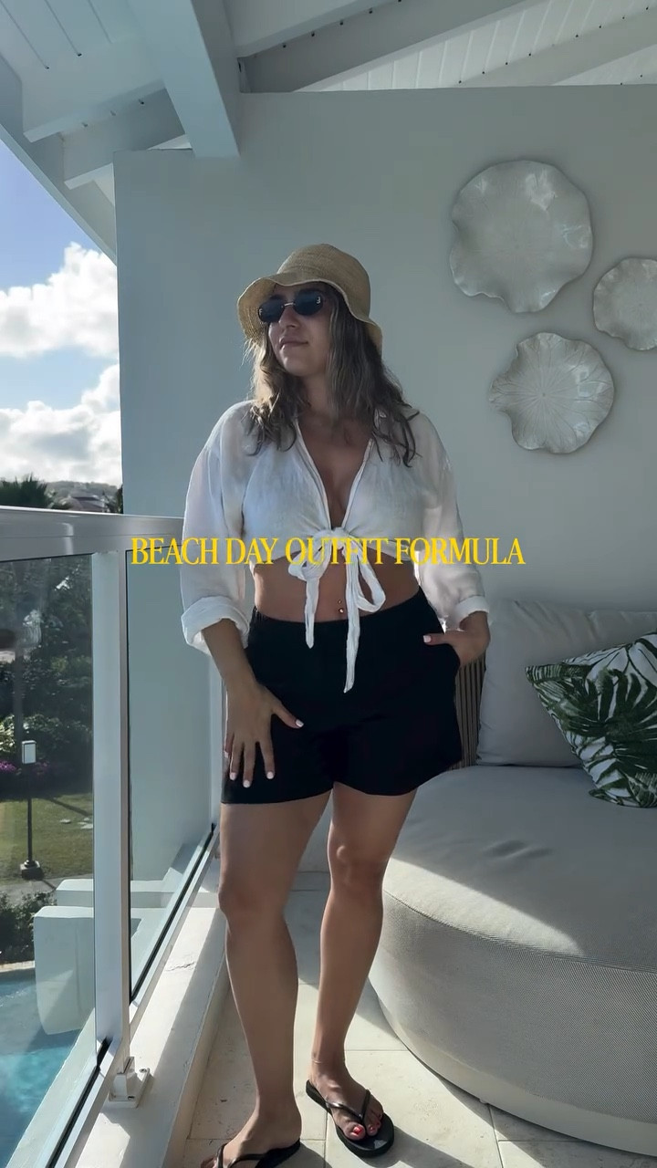 Another day, another beach look that is super easy to recreate 🌊🏝️ 

#dailyoutfitinspo #styleinspo #capsulewardrobe #beachoutfit #vacationlooks

#LTKsummer #LTKswimwear #LTKpetite