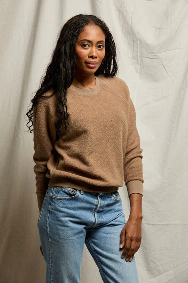Ziggy Reverse Fleece LS Shrunken Crew - Mocha // Perfect White Tee | Ama La Vita
