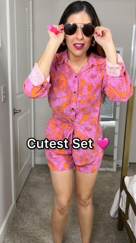 Cutest Set! Summer sets are in and so comfortable. Love this floral print set for lounge and travel. Wearing XS. Also in other colors. 

Target Style | Travel Outfit 


#LTKFindsUnder50 #LTKTravel #LTKVideo