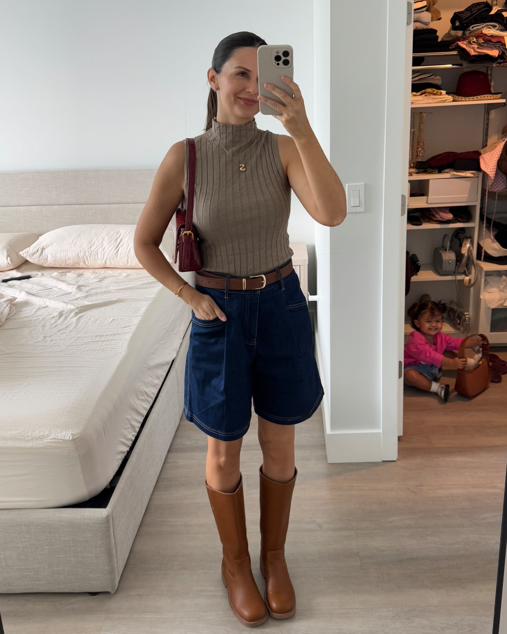 Bermudas and high knee boots are my new obsession, this one from Goelia has the perfect length and color for fall outfits.

Frye campus boots 

#LTKStyleTip #LTKSeasonal