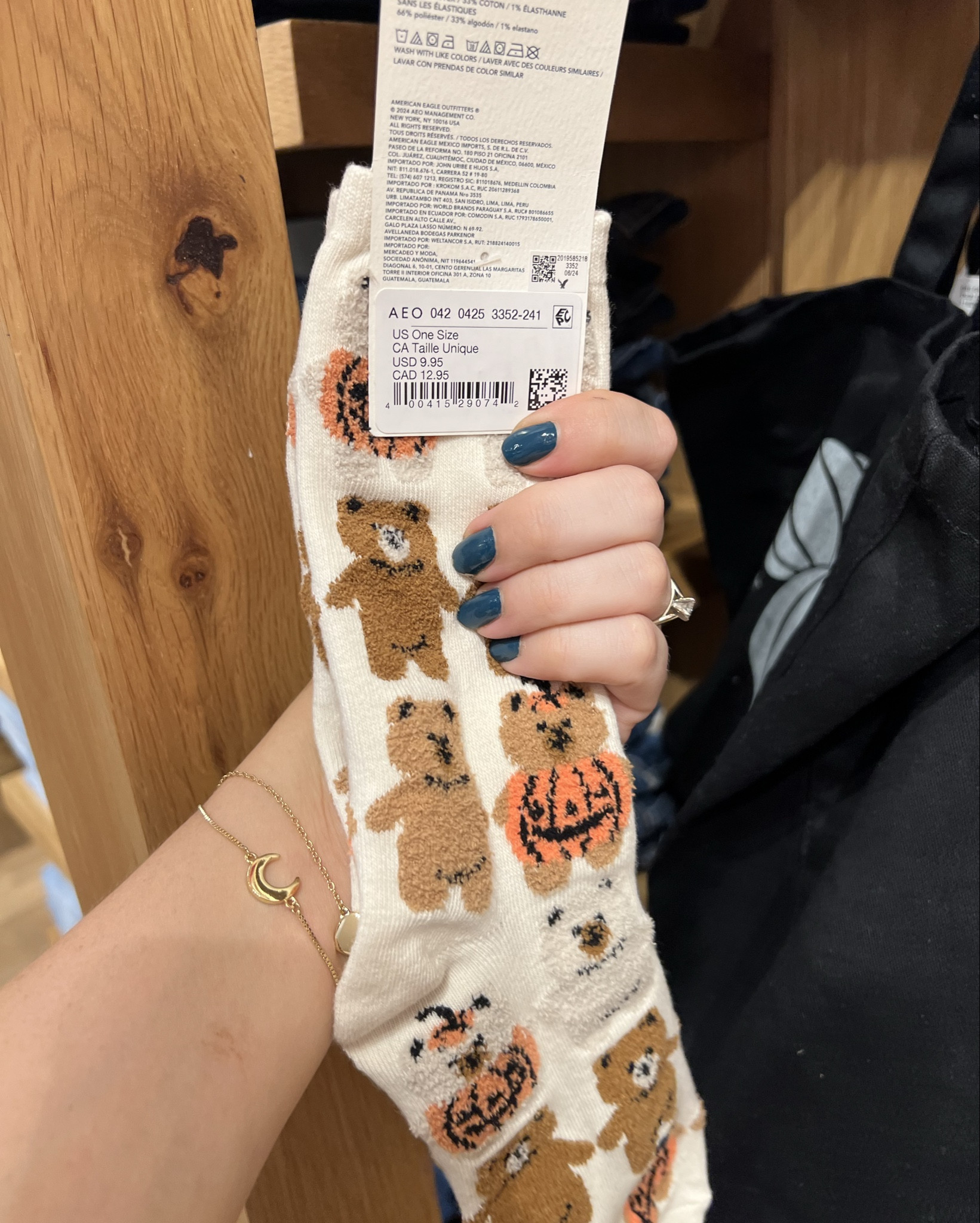 Beary pumpkin socks!! So cute 🧸