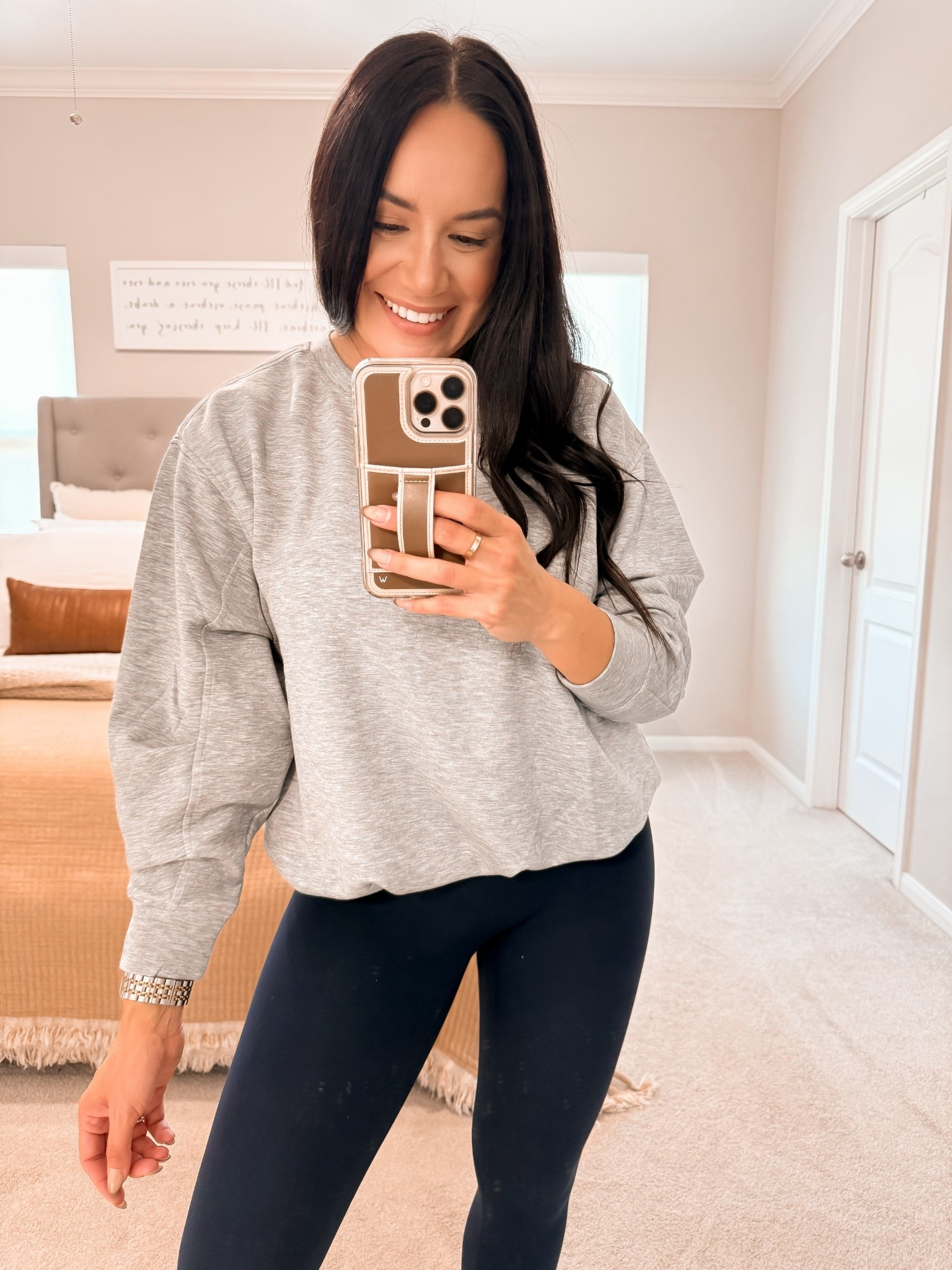Athletic Leisure // Comfy on the go! // Sweatshirt and Leggings 🙌🏼 

#LTKActive