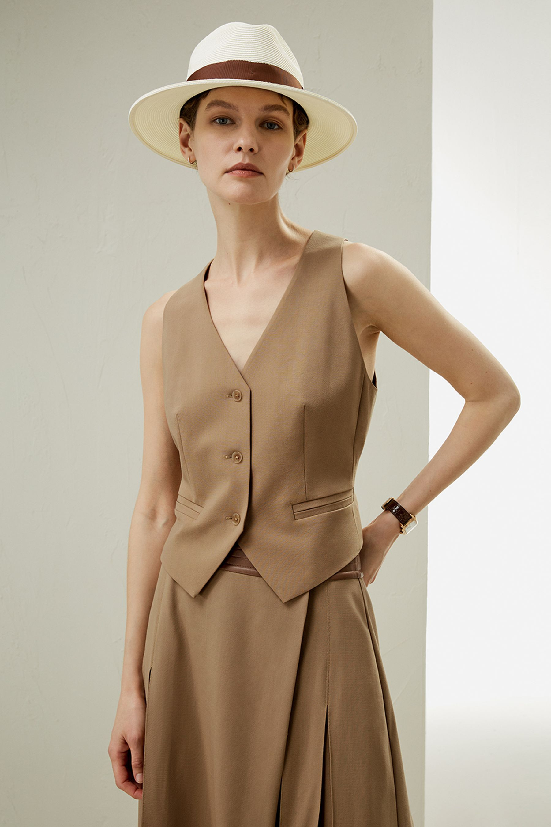 Silk-Wool Vest with Jacquard Silk Back | LilySilk