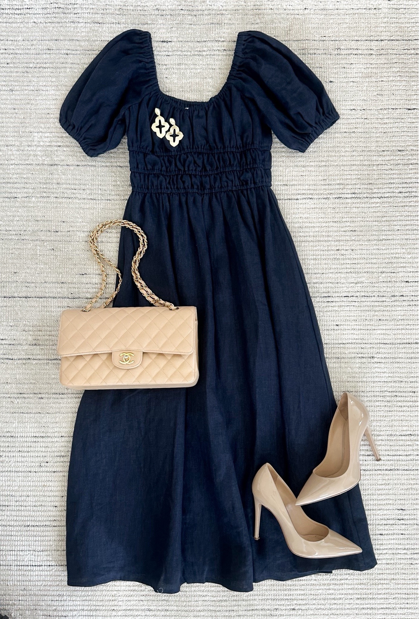 Summer and early fall outfit with navy midi dress paired with nude pumps for a chic look. Perfect for dinners, workwear and more 

#LTKStyleTip #LTKSeasonal