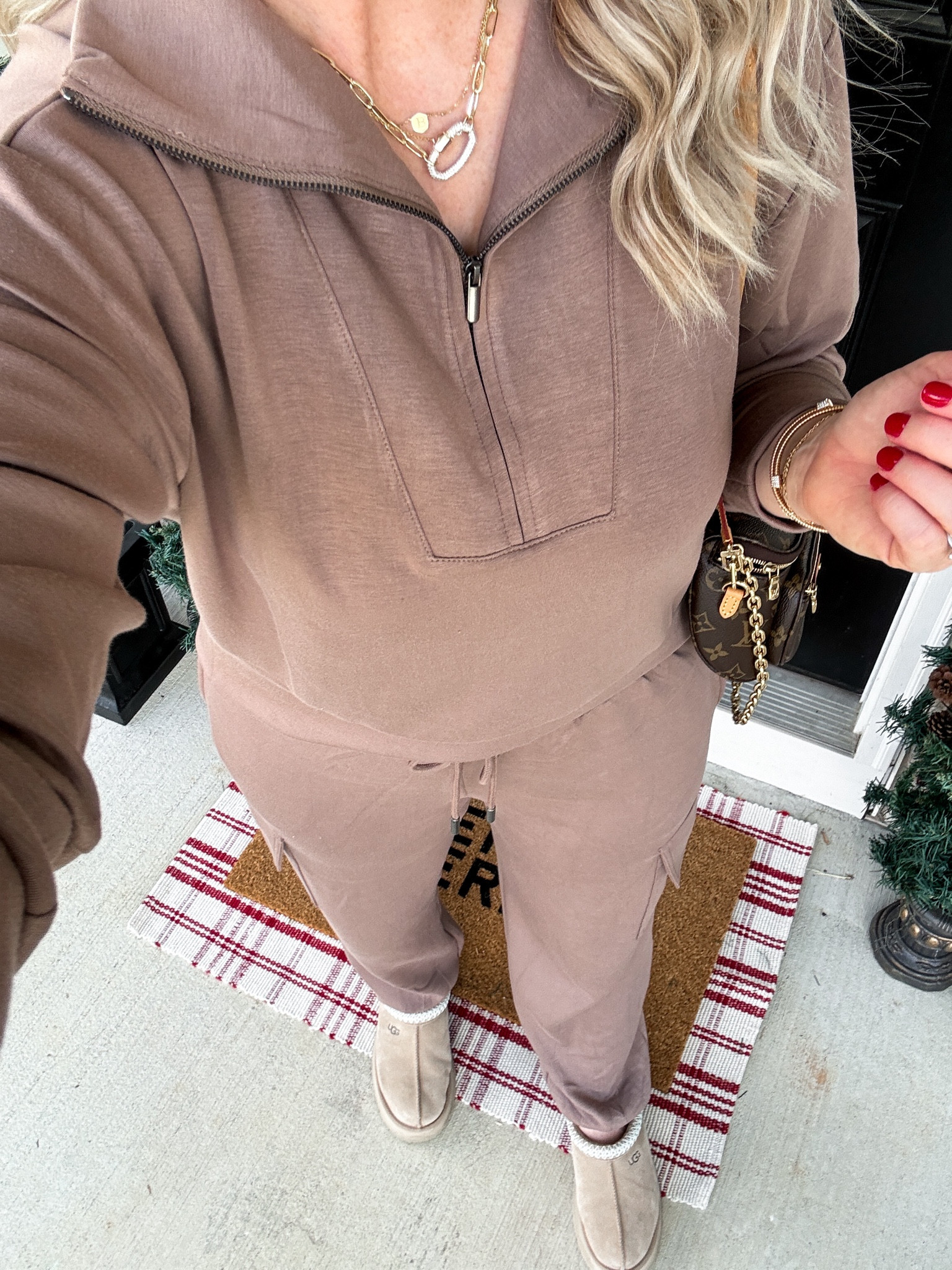 Outfit of the day, Walmart outfit, scuba set on sale!

I have a medium in both 

#LTKCyberWeek #LTKSaleAlert #LTKFindsUnder50