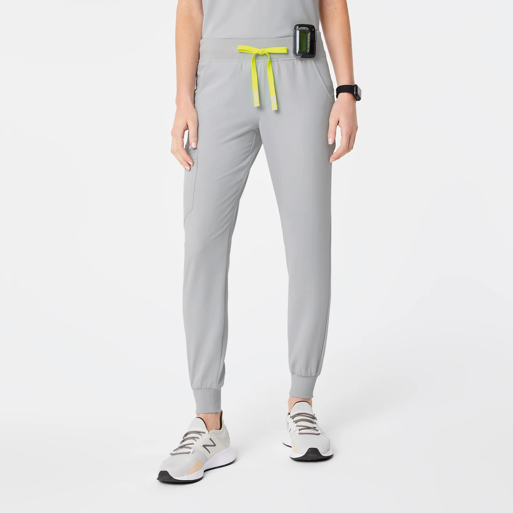 Women's Zamora Jogger Scrub Pants™ - Silver Arrows · FIGS | FIGS
