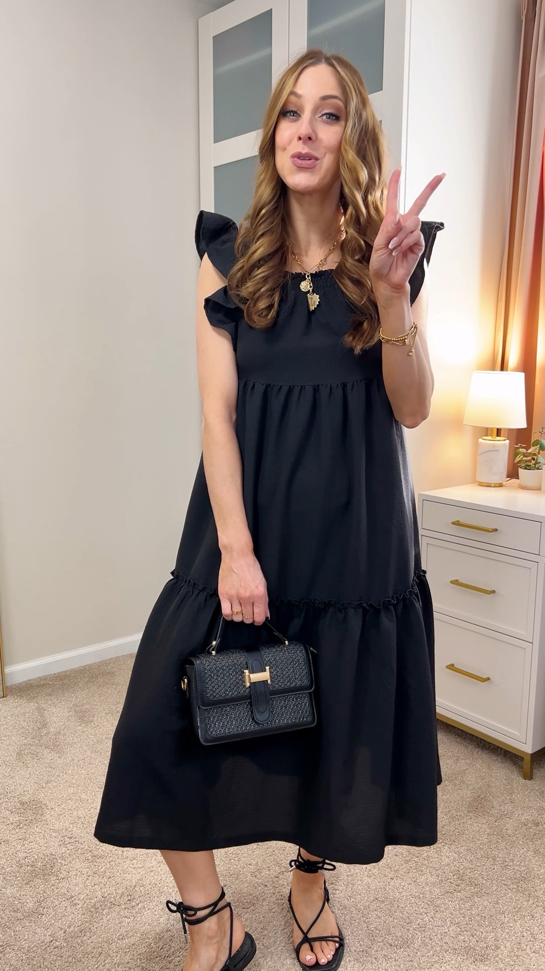 Love this dress enough to own it in two colors!
I’m in a size small.

Amazon dress | black maxi dress | black midi dress | summer dress 
