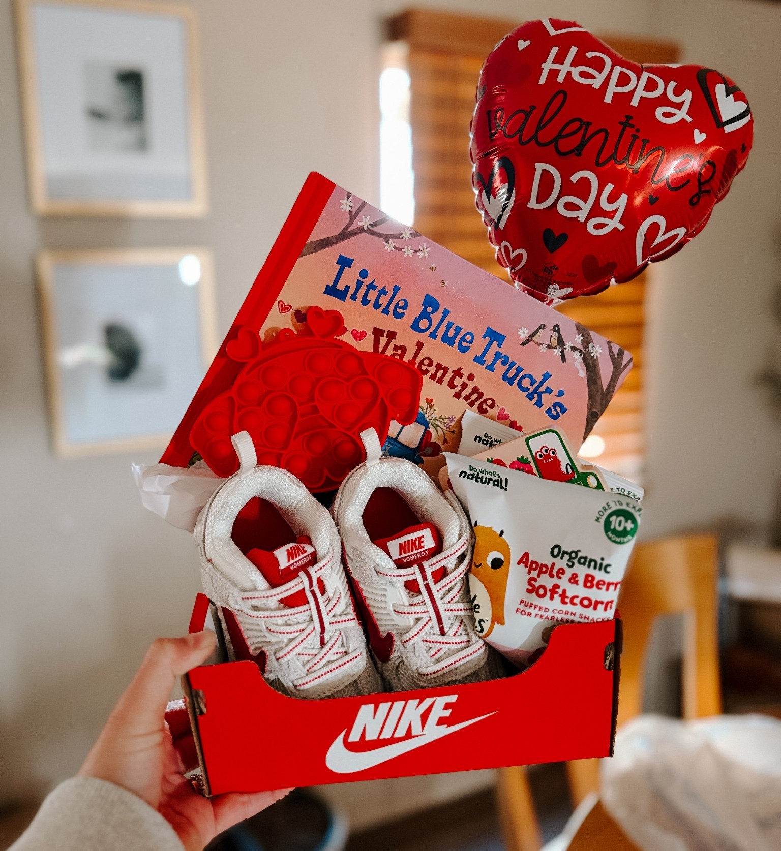 EASY BOY VDAY BASKET