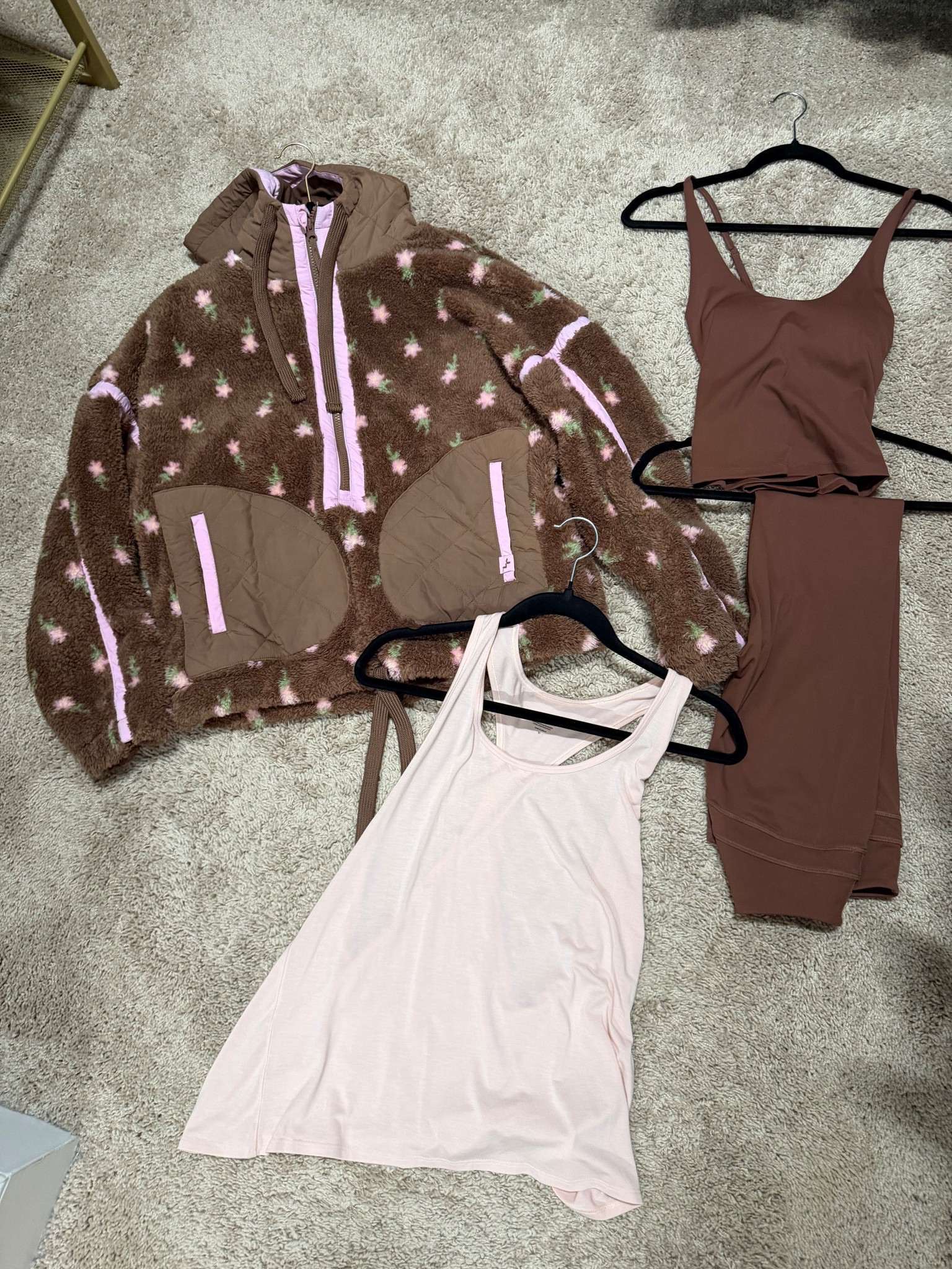 Today’s workout color story was brown and light pink 🌸

#LTKfitnessgoals #LTKmomlife #LTKOver40