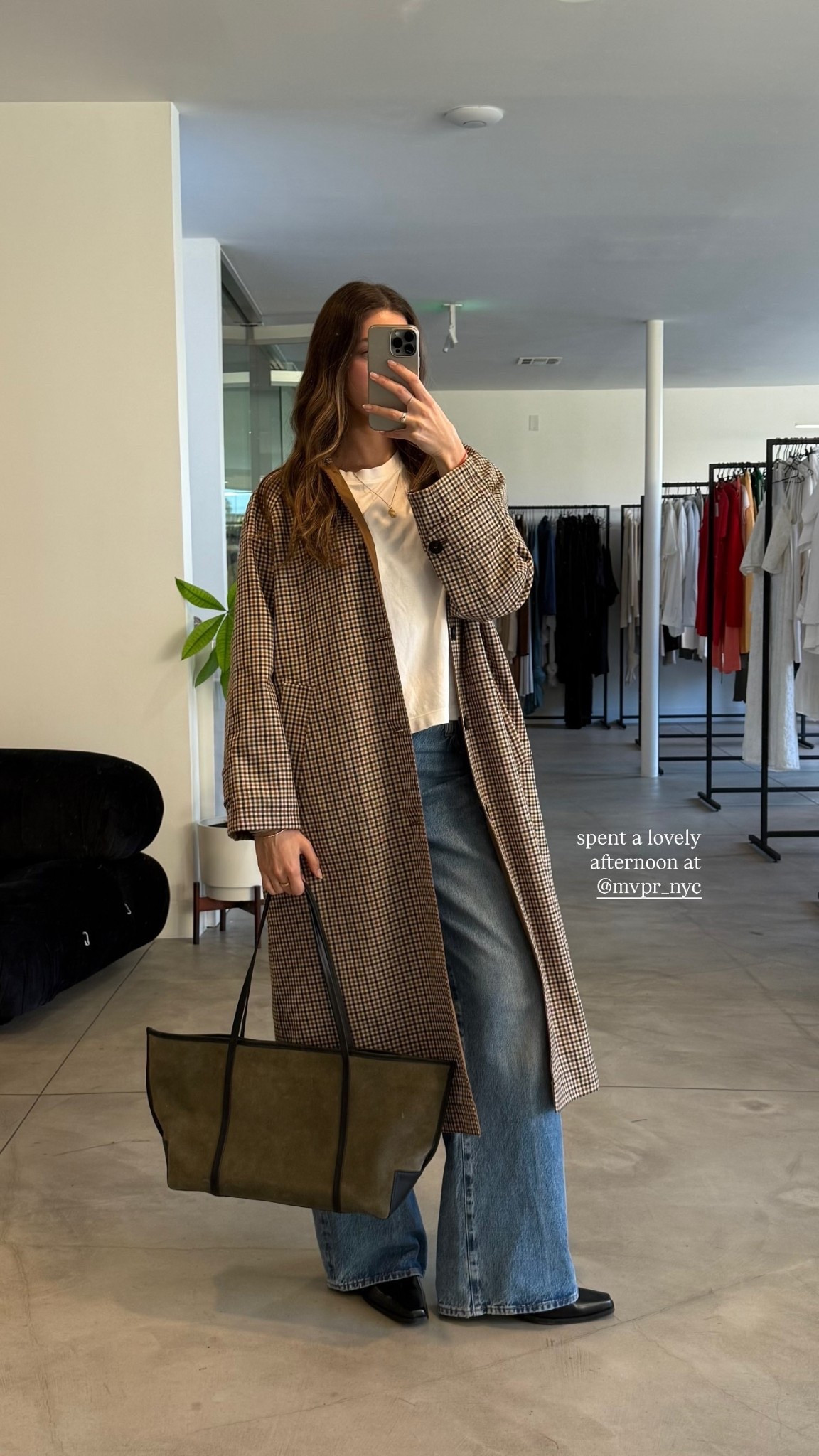 This bag from st. Agni is everything 🫒 

#LTKWorkwear #LTKStyleTip #LTKSeasonal