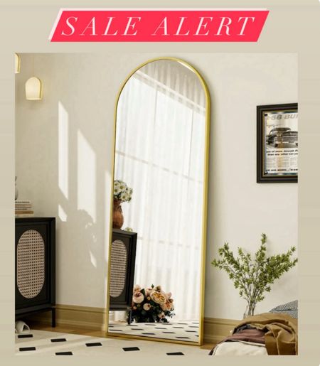 Fabulous full length arch mirror on sale 


#LTKsalealert #LTKhome #LTKstyletip