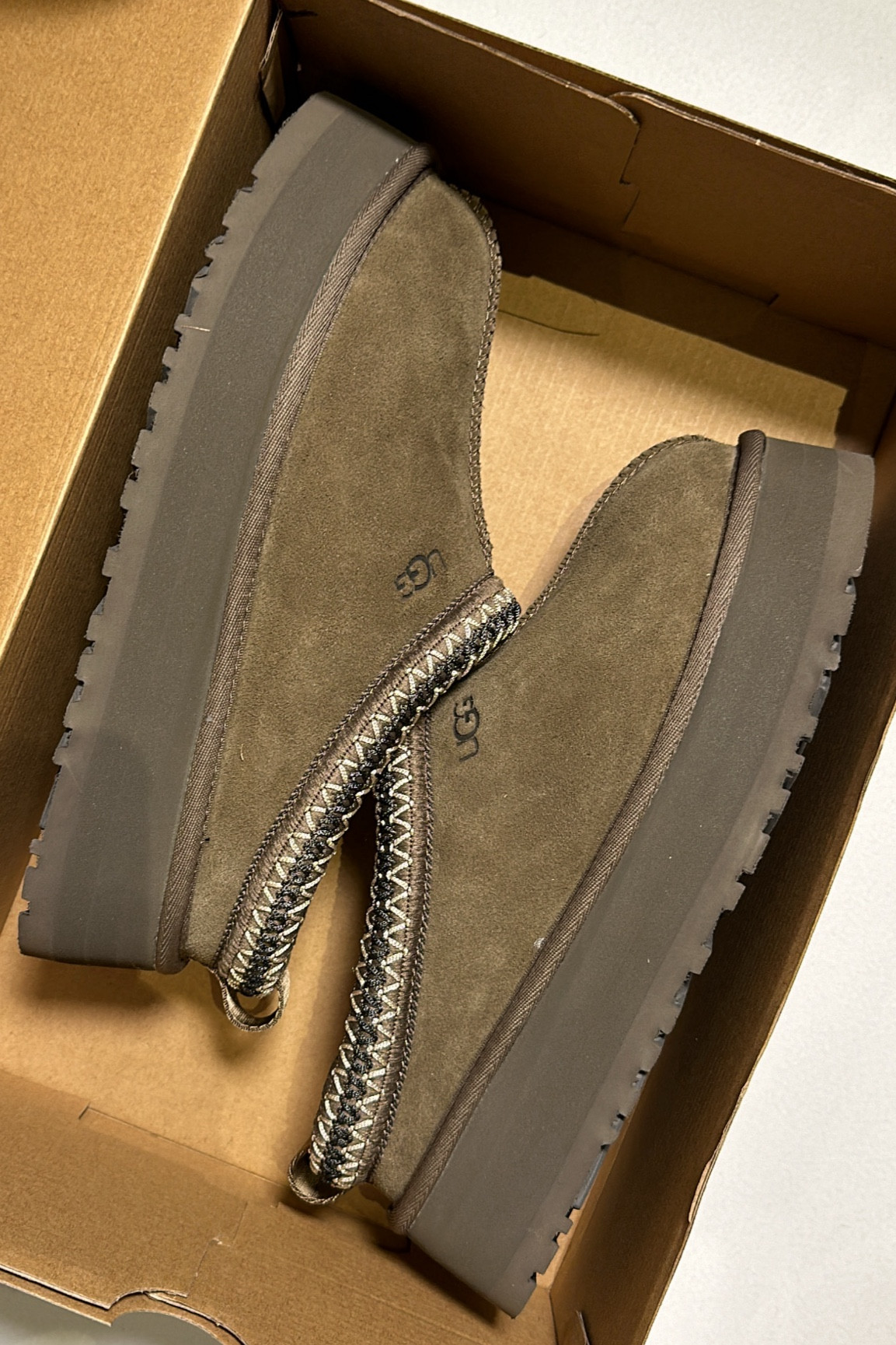 LOS AMOOO🦦🤎 me los pedí talla 7! Y yo soy 6.5 me quedaron perfectos!