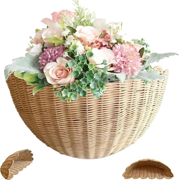 Wicker Hanging Basket, 14x6x8 Inch Rustic Scalloped Wall Hanging Woven Basket for Fruit/Vegetable... | Amazon (CA)