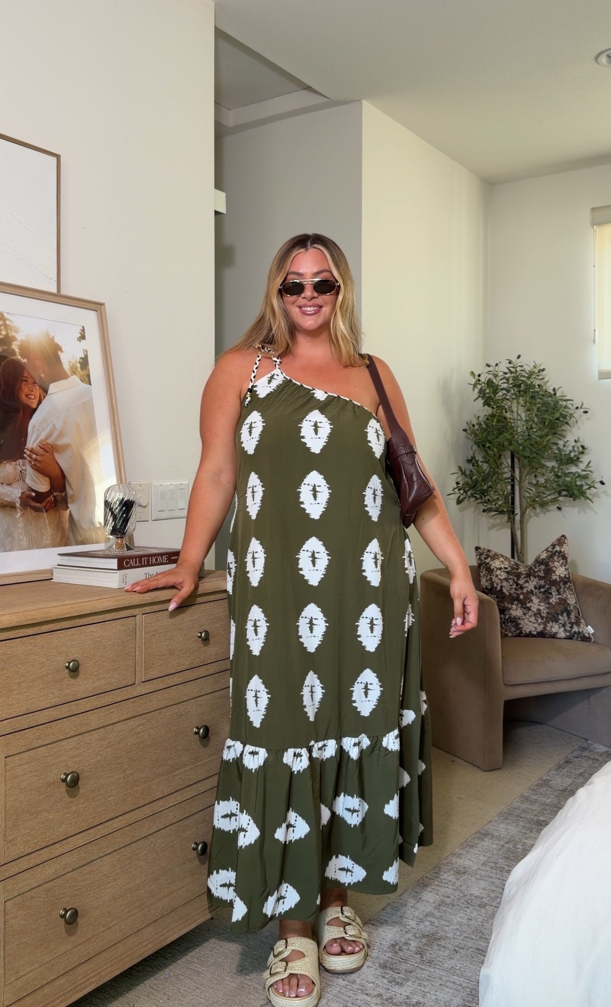 The perfect vacation dress! Wearing it in an XLsun

#LTKootd #LTKMidsize #LTKTravel