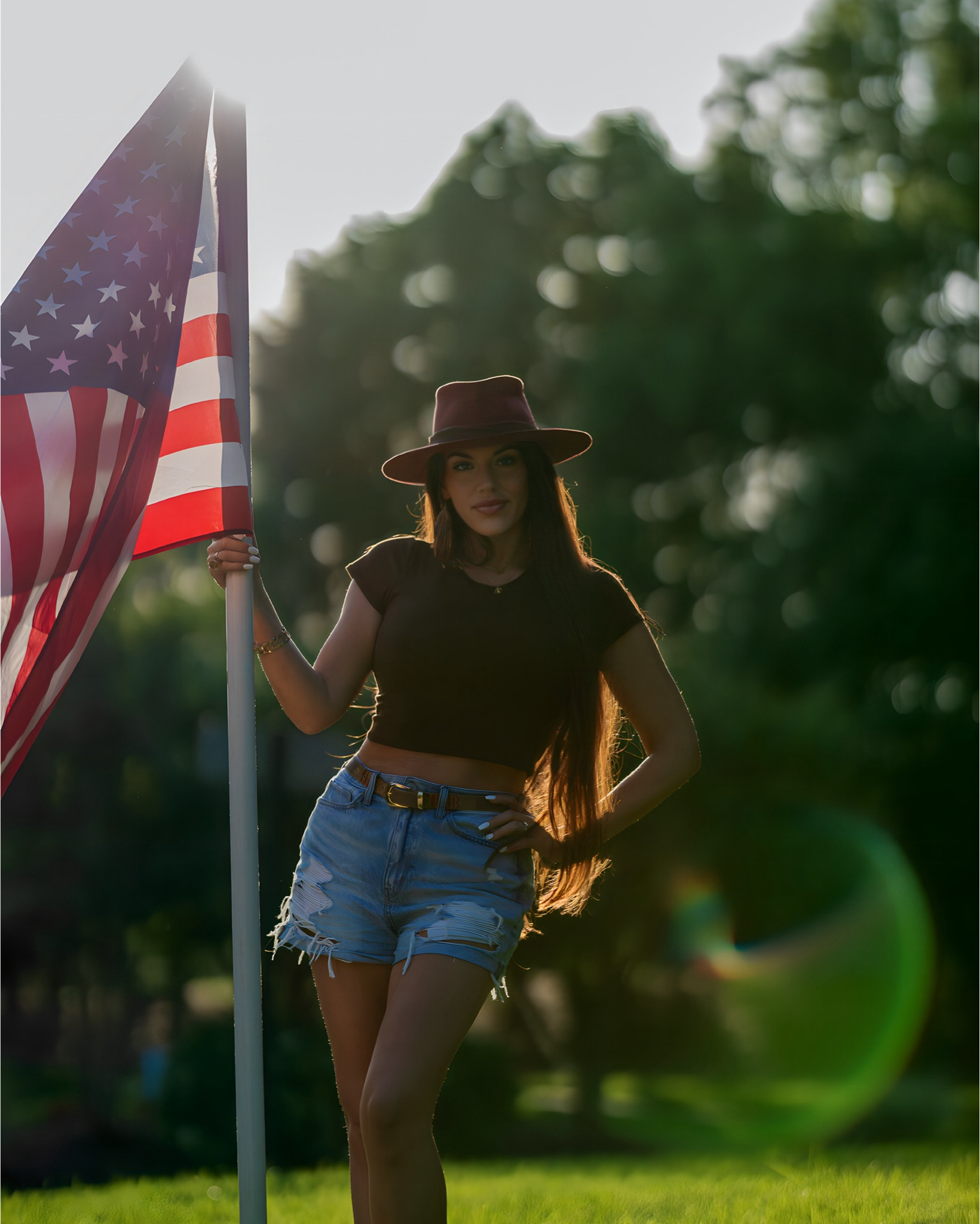 Jean shorts and a cotton crop tee feels perfect for Memorial Day.

#LTKStyleTip #LTKActive #LTKFindsUnder50