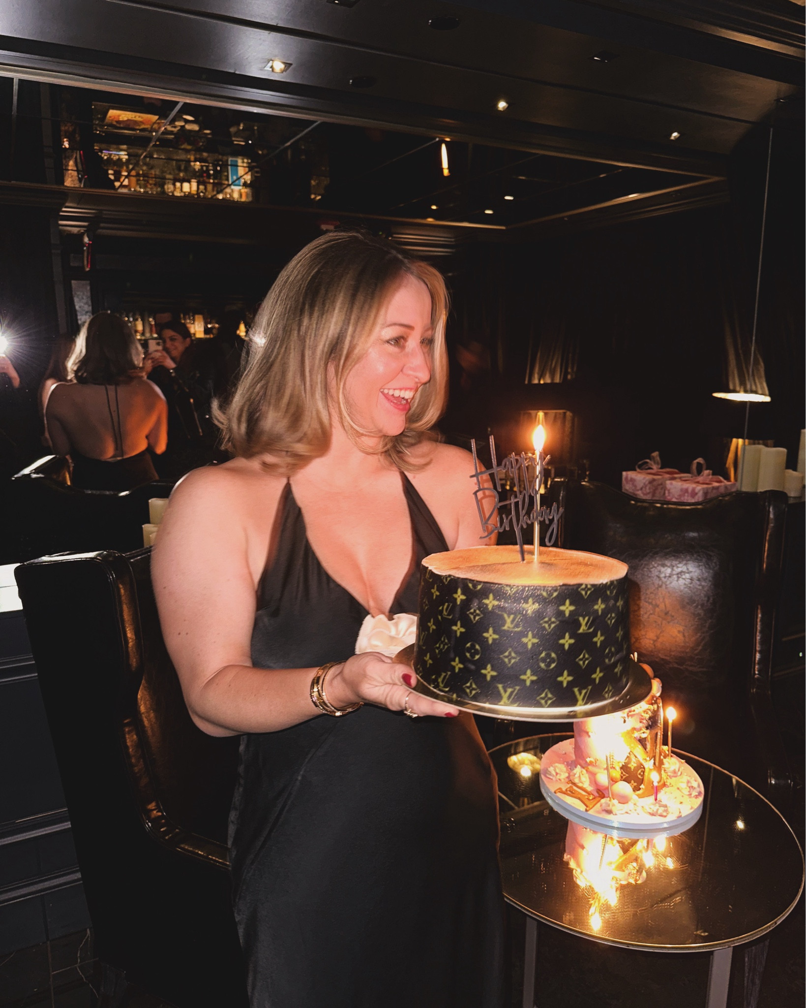The perfect #LBD for this birthday girl ✨