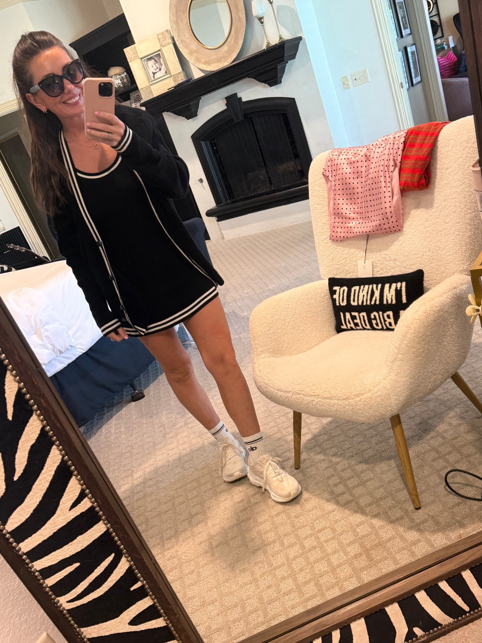 🖤🤍🖤🤍

Dress; extra small
Sweater: small

Athleisure
Tennis
Tennis outfit
Alo
Alo yoga
Athletic dress
White sneakers
Alo sneakers
Black sunglasses

#LTKOver40 #LTKmomlife #LTKfitnessgoals