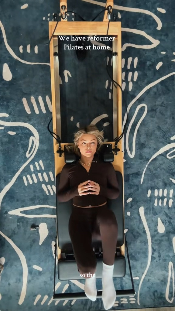 everything i use to do reformer Pilates at home 🤍 currently on sale for 22% off & the lowest price it’s been for 30 days!


Workout set, matching set, 

#LTKActive #LTKSaleAlert #LTKWatchNow