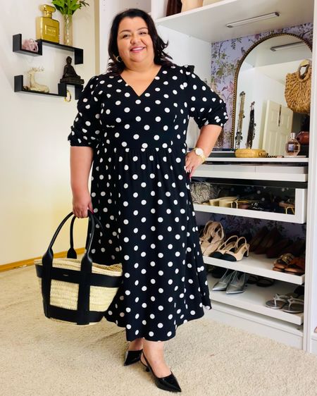 Polka dots are so on trend right now. Truthfully, they’re never going to be out of style but they’re having a moment right now.

#LTKover40 #LTKSeasonal #LTKplussize