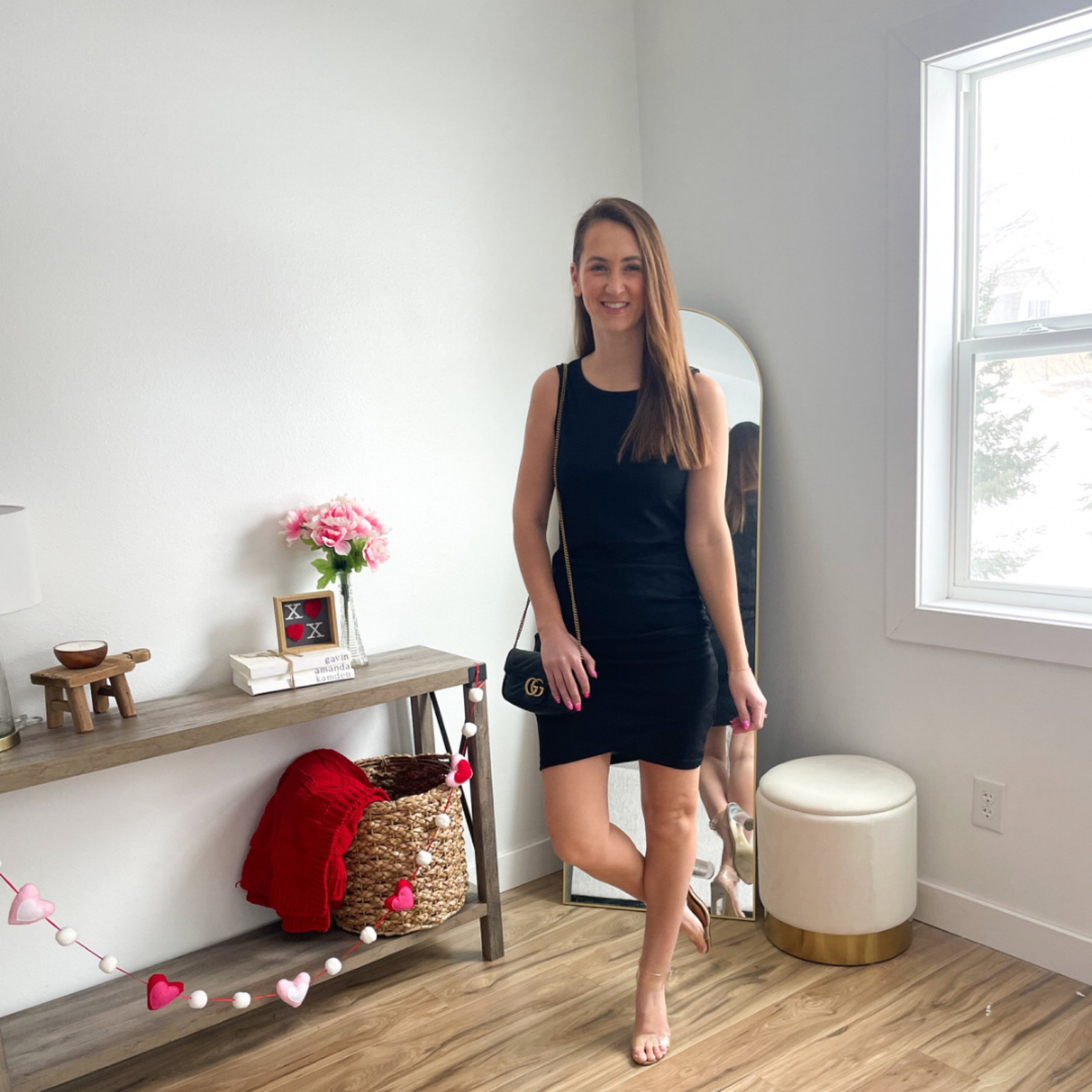 Valentine’s date night outfit 
Black dress 
Bodycon dress 
Valentine’s Day outfit 

#LTKfindsunder50 #LTKfindsunder100 #LTKSeasonal