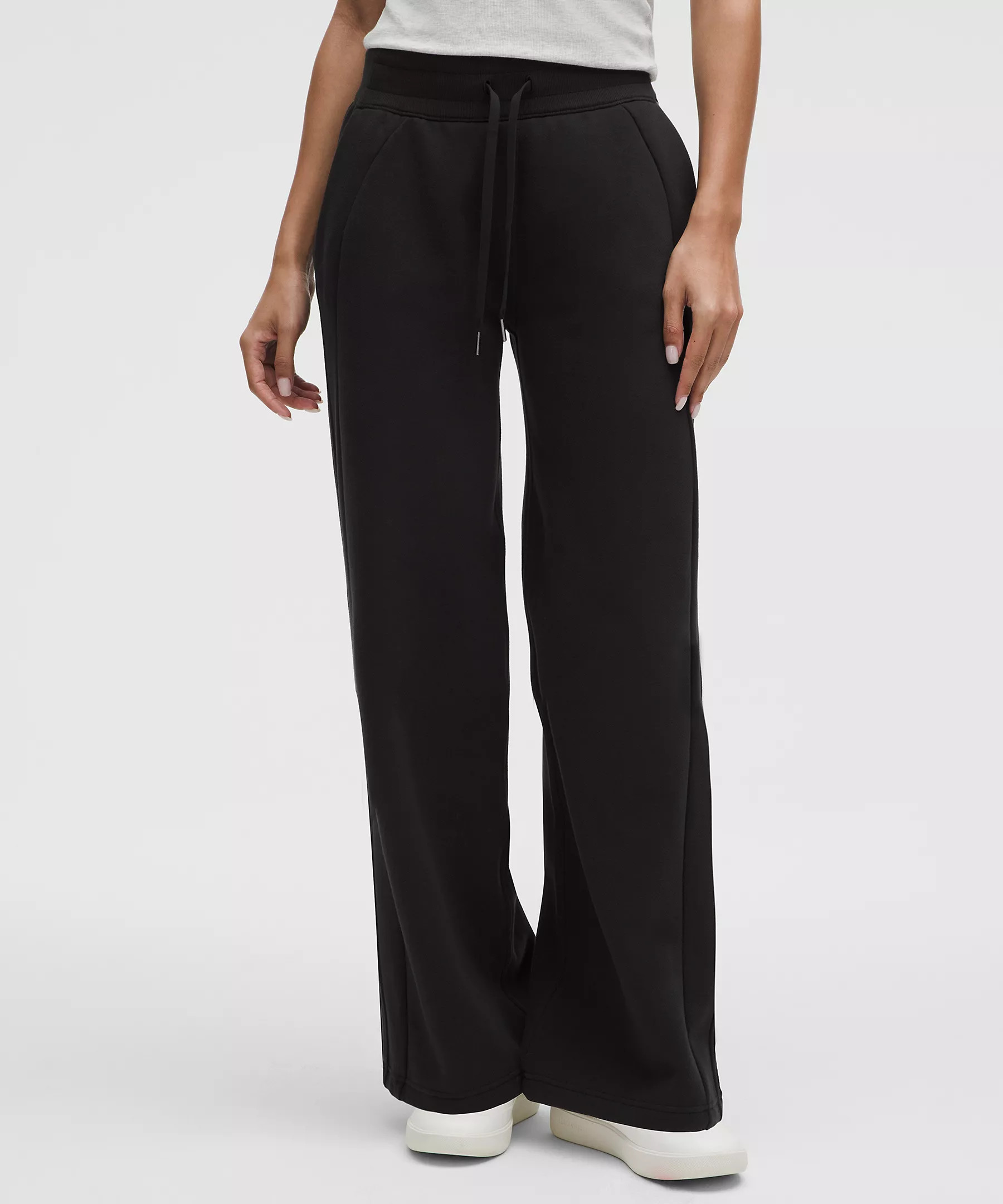 Scuba Mid-Rise Wide-Leg Pant *Short | Women's Sweatpants | lululemon | Lululemon (US)