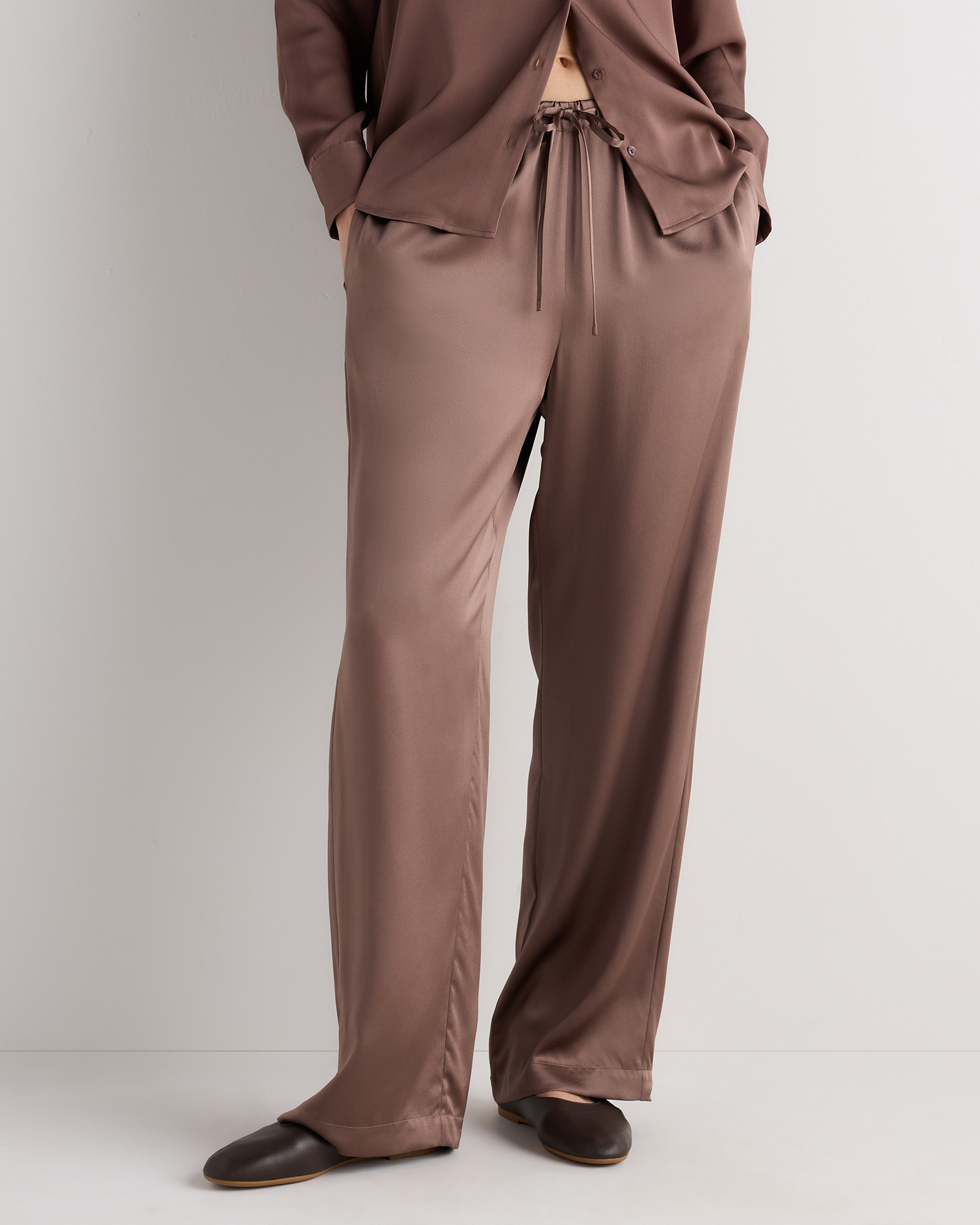 Quince | Women's Drawstring Wide Leg Pants in Mink Taupe, Size XL, Silk | Quince