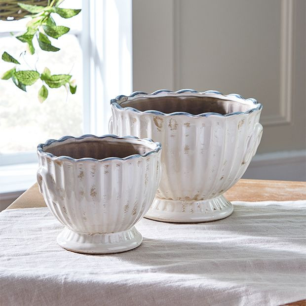 Scallop Rim Antiqued Cream Planter | Antique Farm House