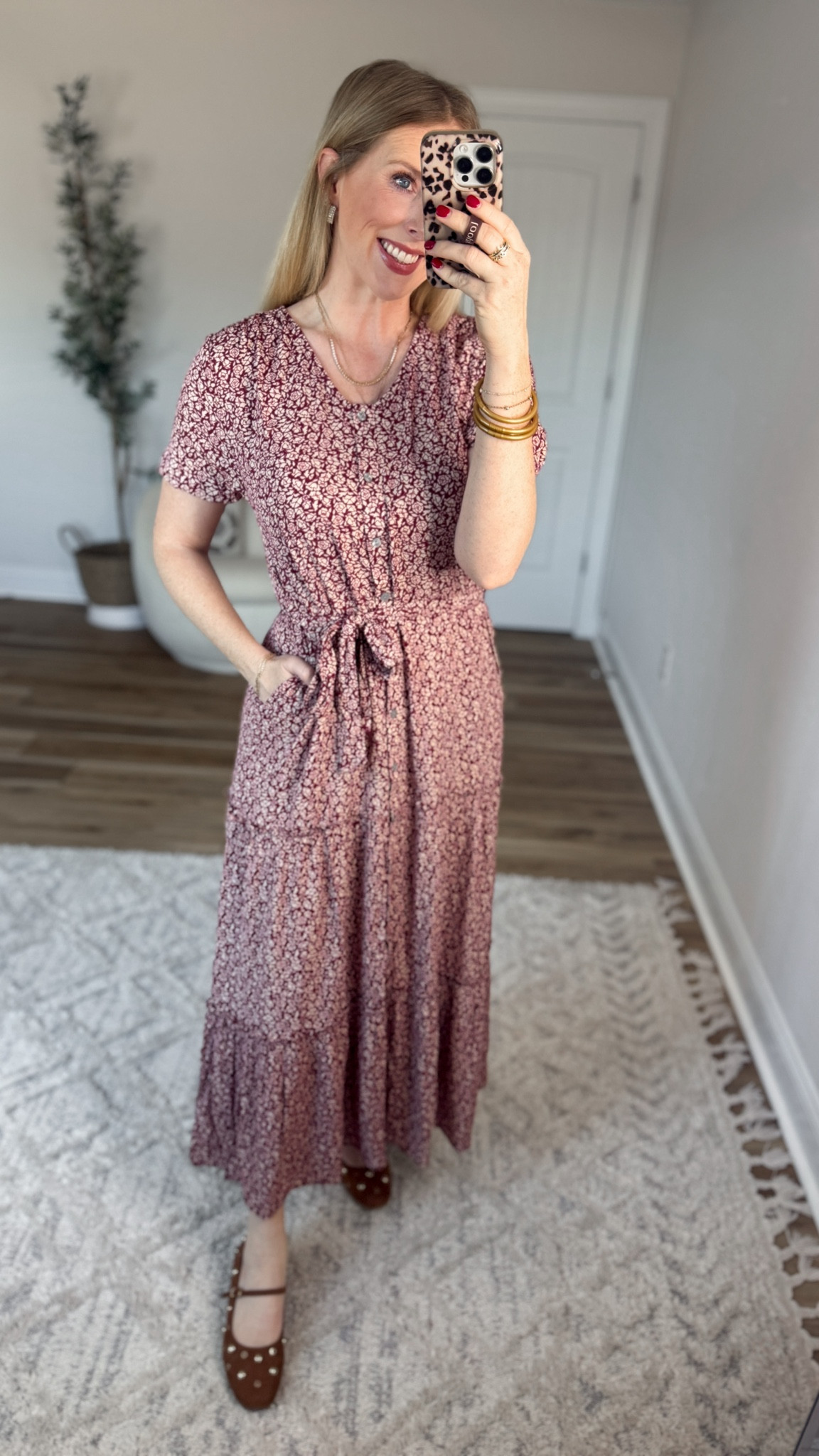 Weekend Walmart Wins try-on
Short sleeve maxi dress- small 

#LTKWorkwear #LTKFindsUnder50