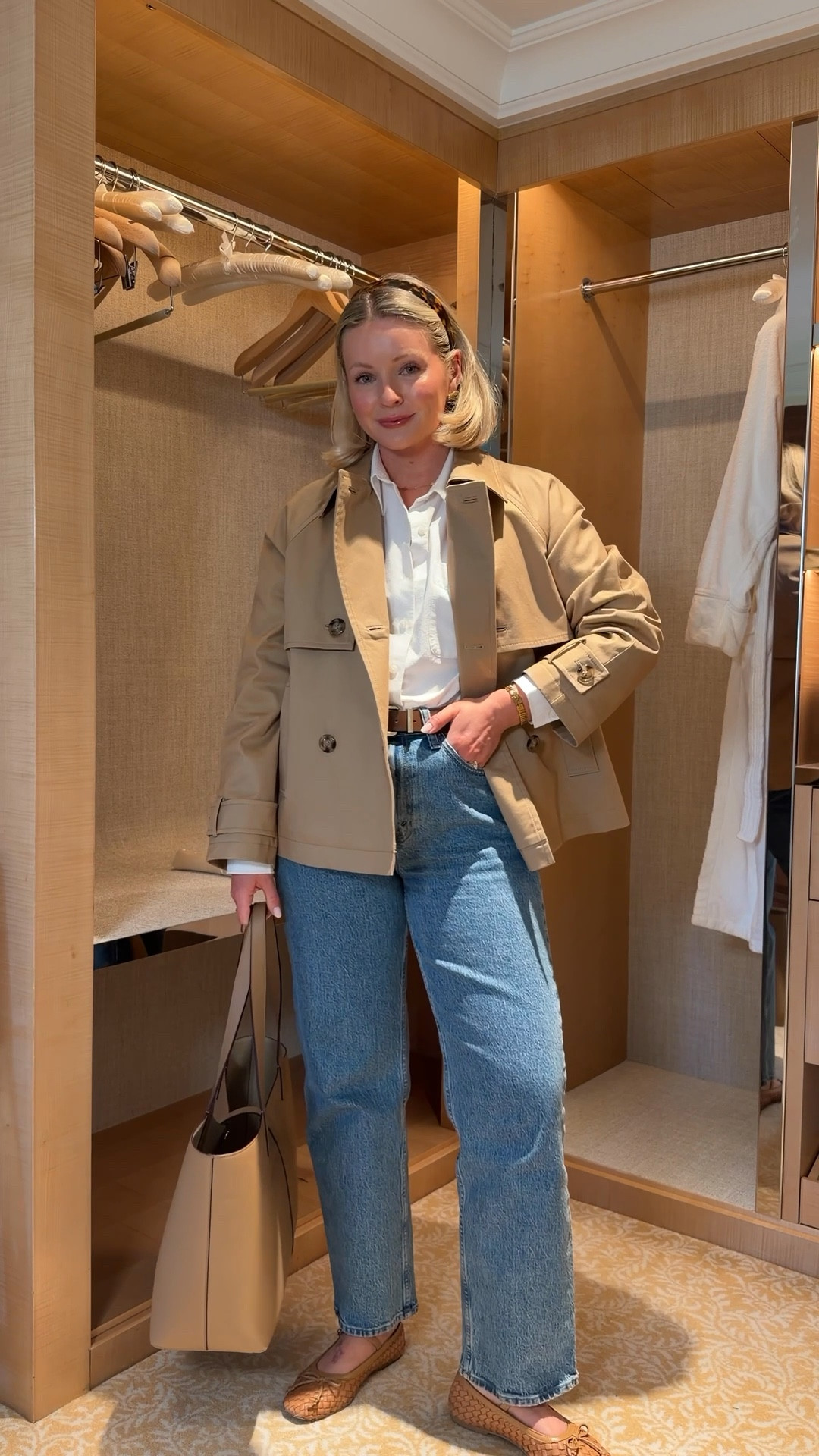Simple and chic spring outfit
White shirt - Uniqlo x JW Anderson
Jeans - Abercrombie straight leg vintage
Cropped trench coat - Hobbs
Shoes - mint velvet
Handbag - strathberry
Perfume - Armani beauty Si
Lipgloss - Dior

#LTKspring #LTKuk #LTKstyletip