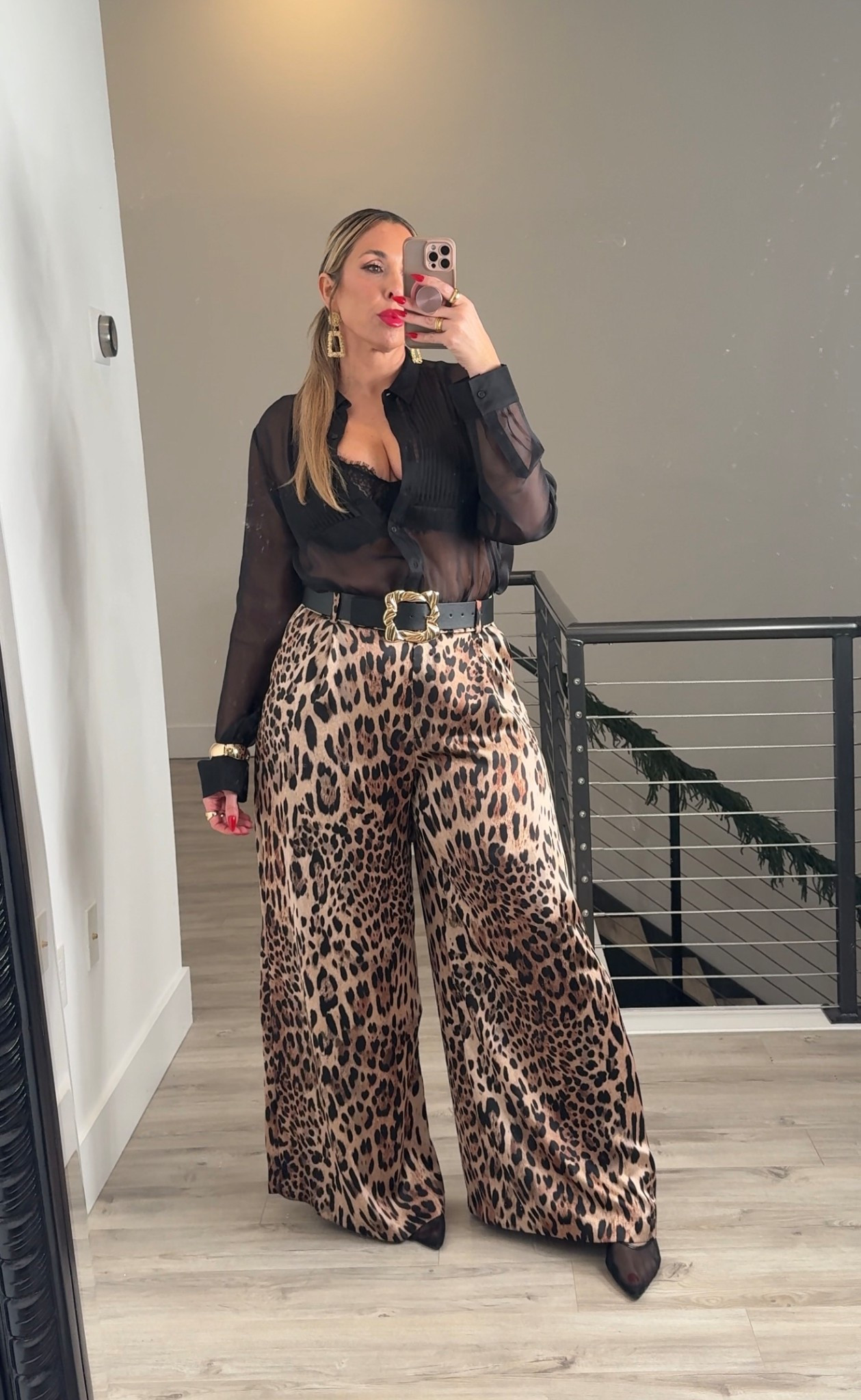 top XL
zara pants size XL (can’t link here search zara.com for code: 7965/173/051) 
linked the top 4 red lip combos 


#LTKBeauty #LTKMidsize #LTKHoliday