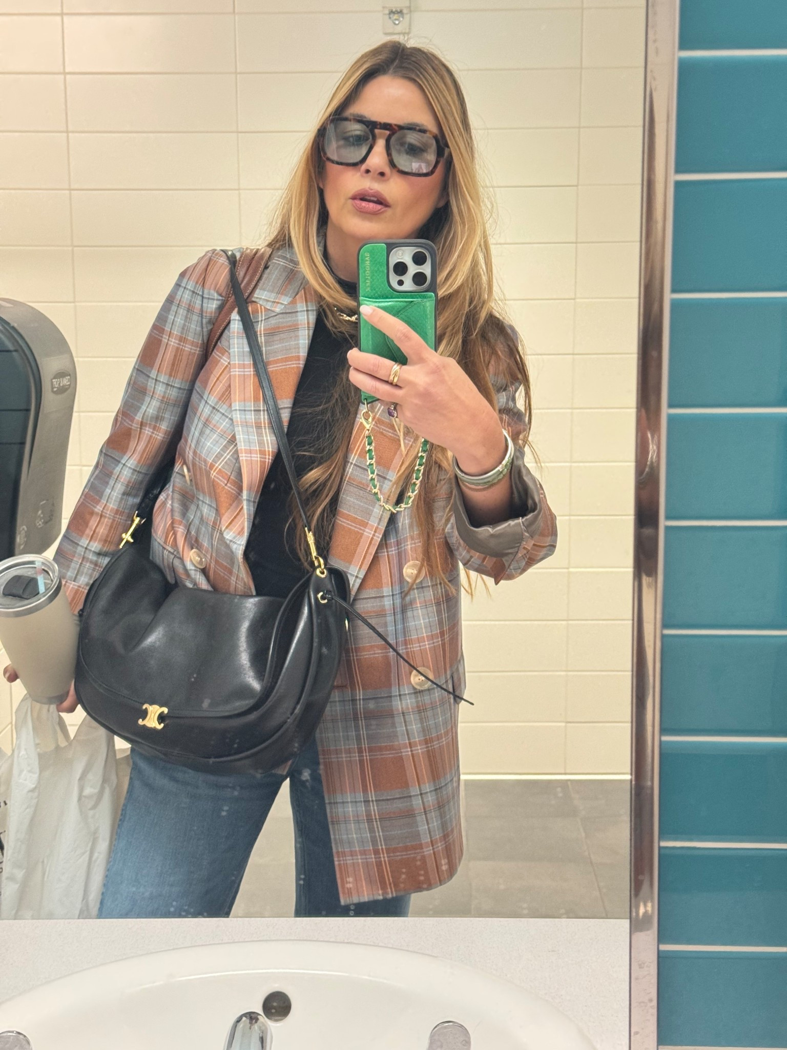 Last day of the semester…college professor edition 
Hair: sea glass + T3 hot rollers 
Bronzer: medium golden 
Blush: Chantecaille radiant blush 
Lip liner: brownie nude 
Lipstick: 503
Jeans: 28
Top: medium 
Shoes: TTS

#LTKWorkwear #LTKstorytime #LTKBeauty