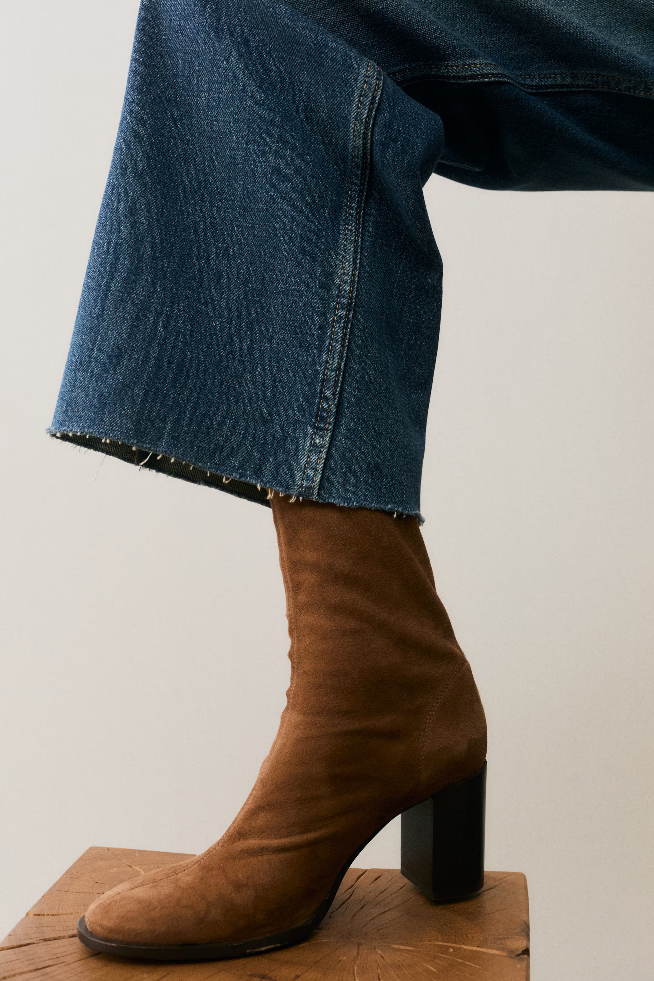 Wide High Jeans | H&M (US + CA)