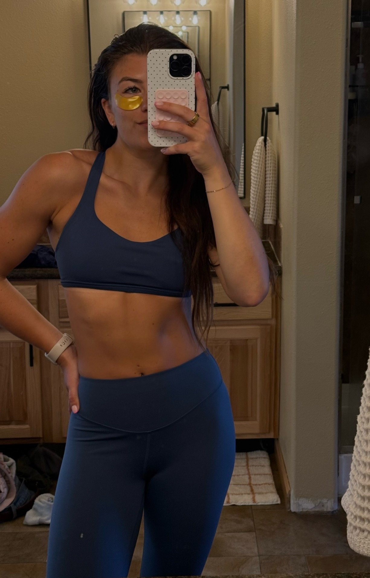 mat pilates uniform !!

#LTKfitnessgoals #LTKActive #LTKootd