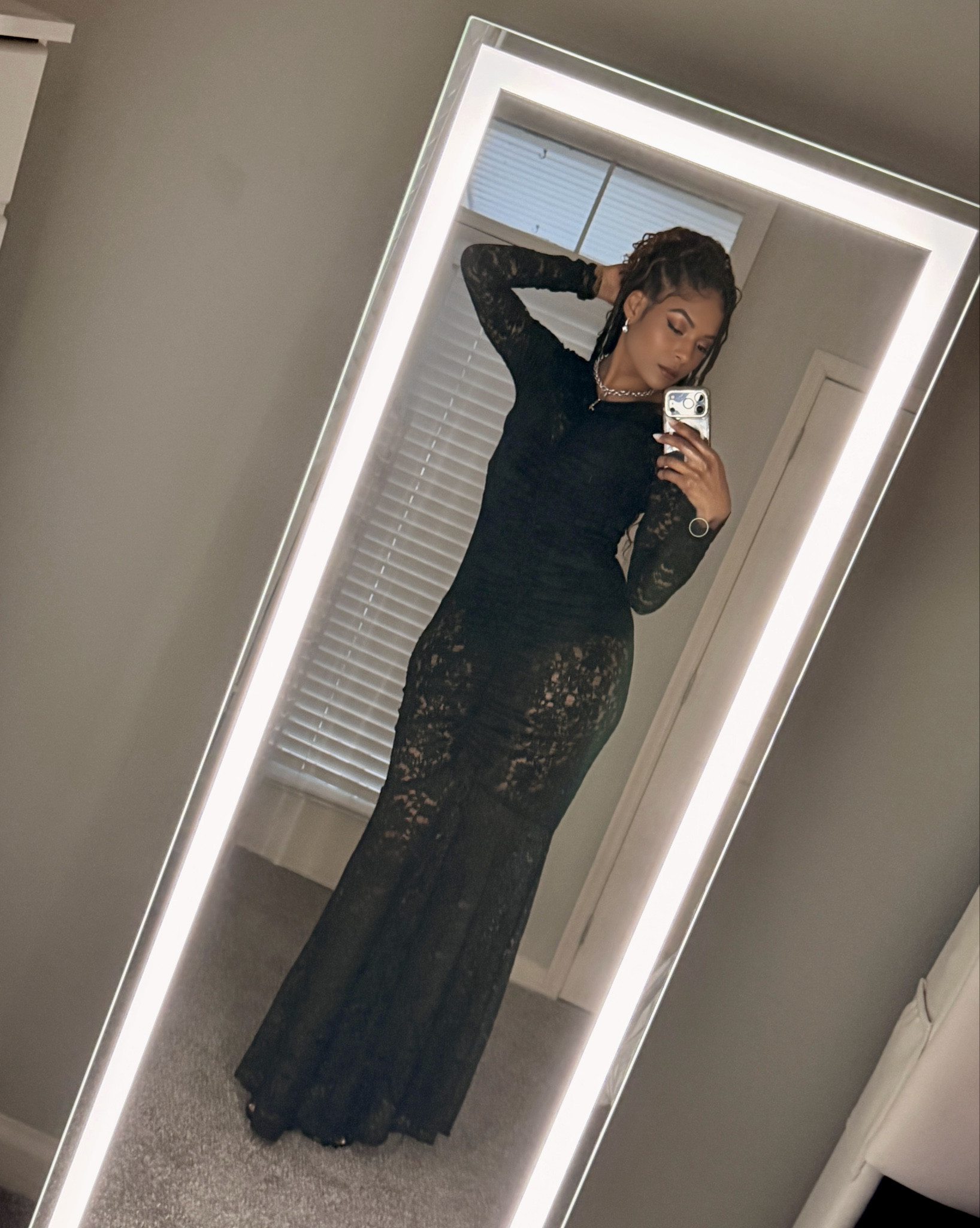 Black lace mermaid dress 🖤

#blackdress #lace #lacedress #mermaiddress 