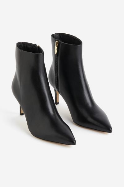 Pointed leather boots - Black - Ladies | H&M GB | H&M (UK, MY, IN, SG, PH, TW, HK)