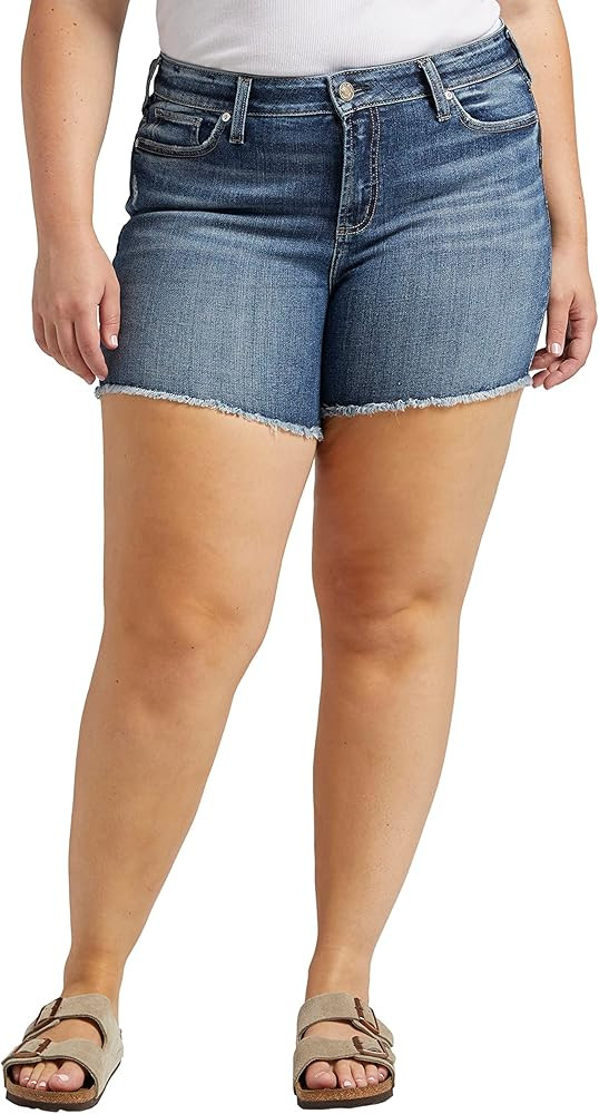 Silver Jeans Co. Women's Plus Size Suki Mid Rise Curvy Fit Short | Amazon (US)