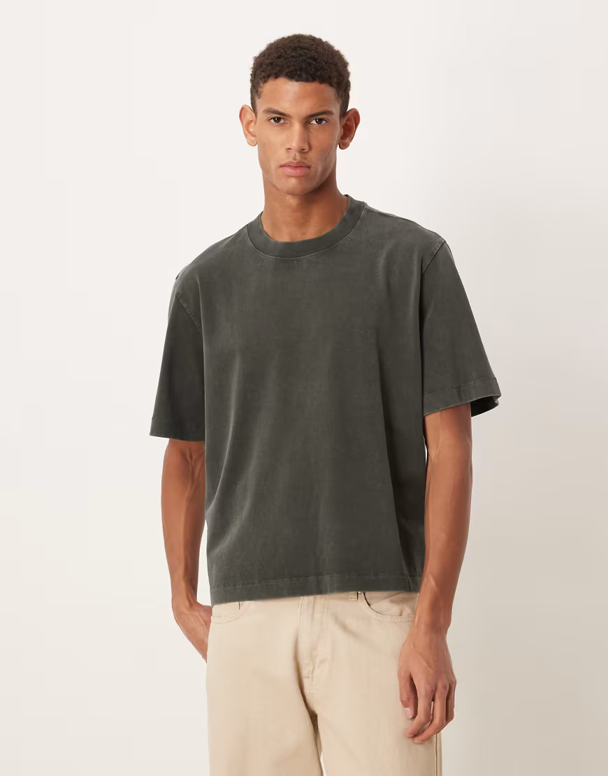 Abercrombie & Fitch premium heavyweight cropped t-shirt in black acid | ASOS (Global)
