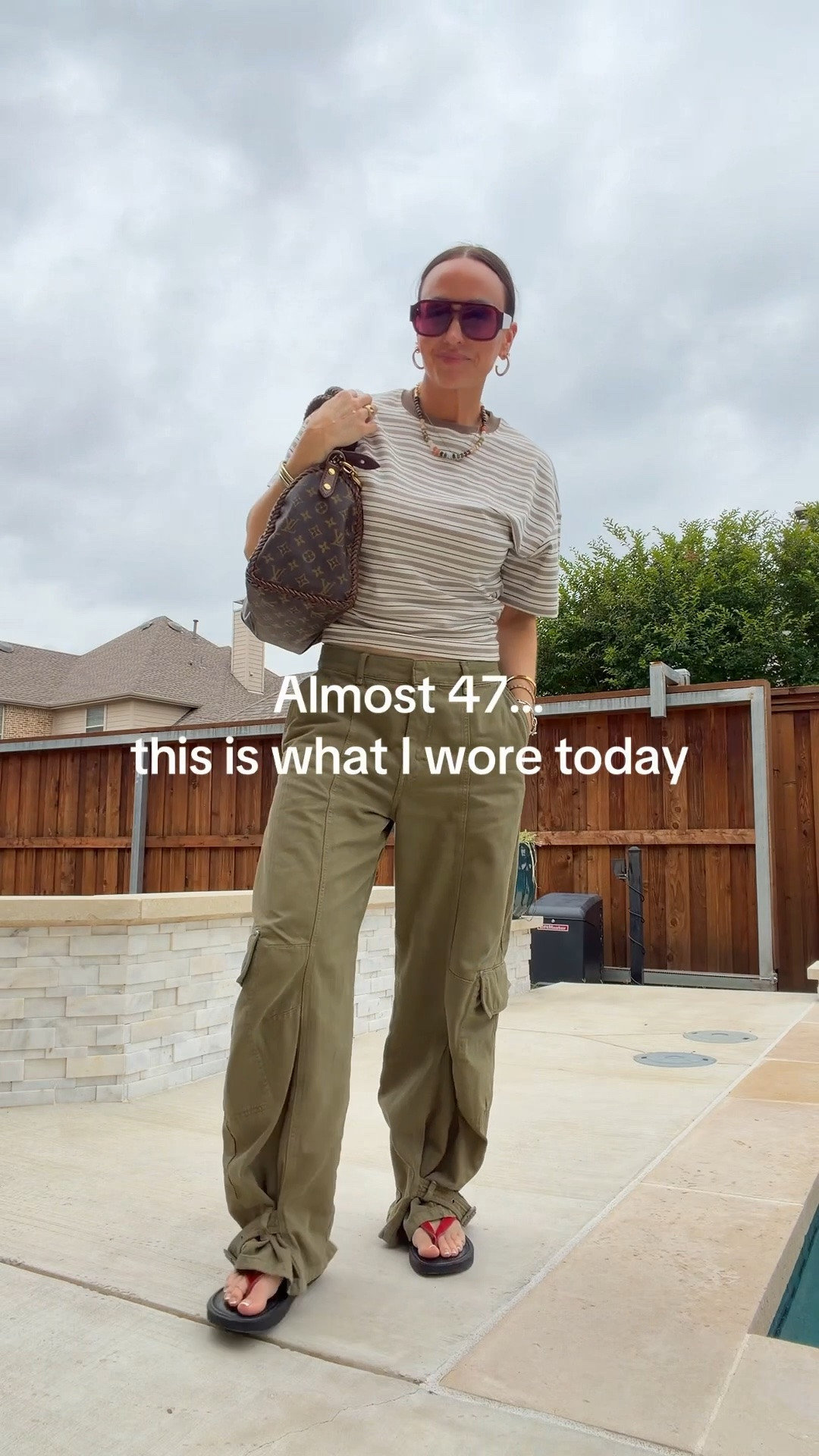 XXS Barclay tee from @Aritzia  sale and love the style with the slight sinch waist. Got a few colors in diff sizes. @Zara  barrel cargo pants that go with everything, sized up to 4 for slouchy fit. 

Vintage Boho bags can’t link but code LORIS will save online.

#LTKOver40 #LTKdayinmylife #LTKootd