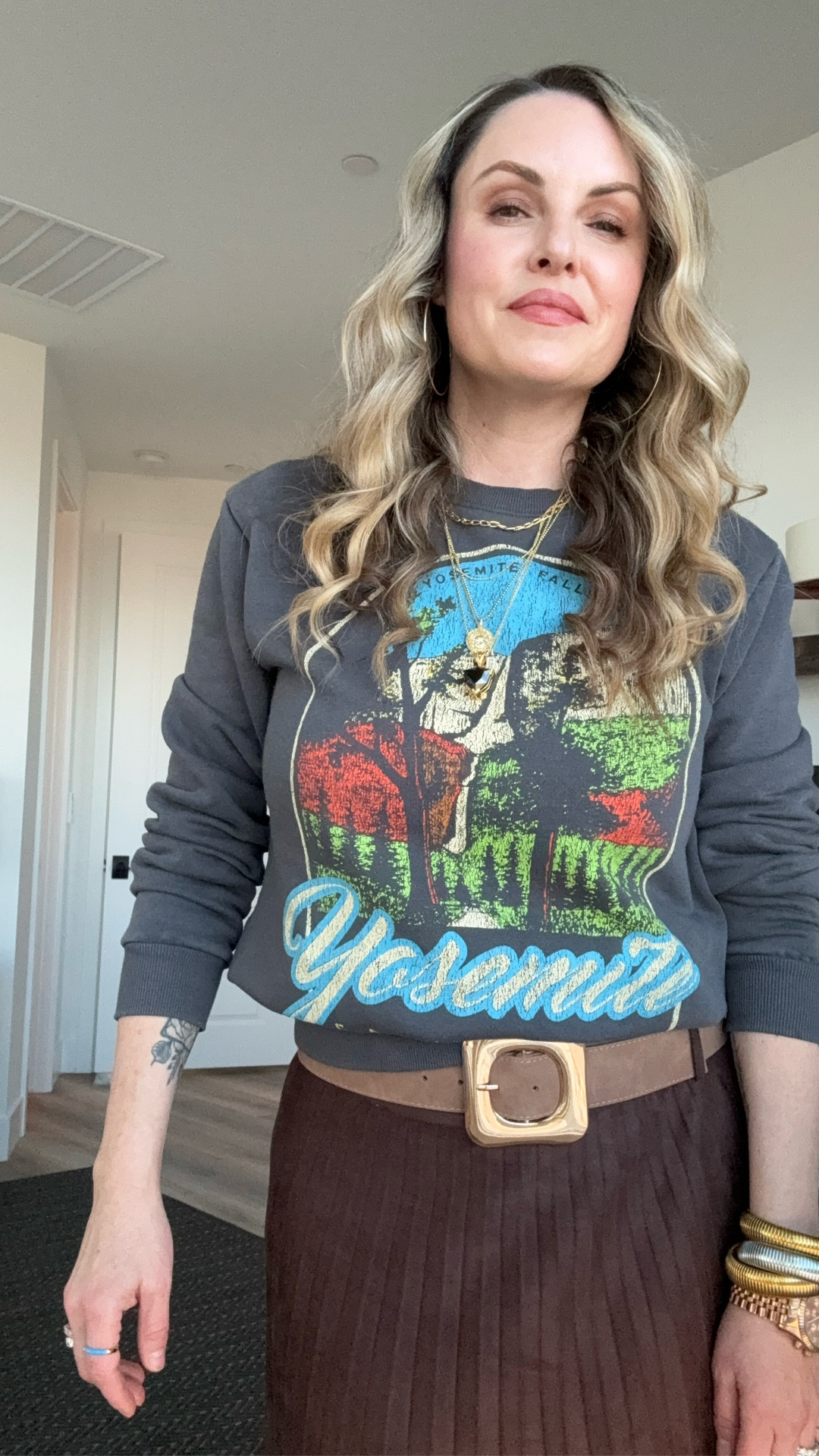 Comfortable chic is always my goal 🤎
Easy pieces, simple accessories, and an outfit that feels good all day not fussy, not overdone.
This is how I’d style a brown skirt for real life.


#LTKmorningroutine #LTKgrwm #LTKmomlife