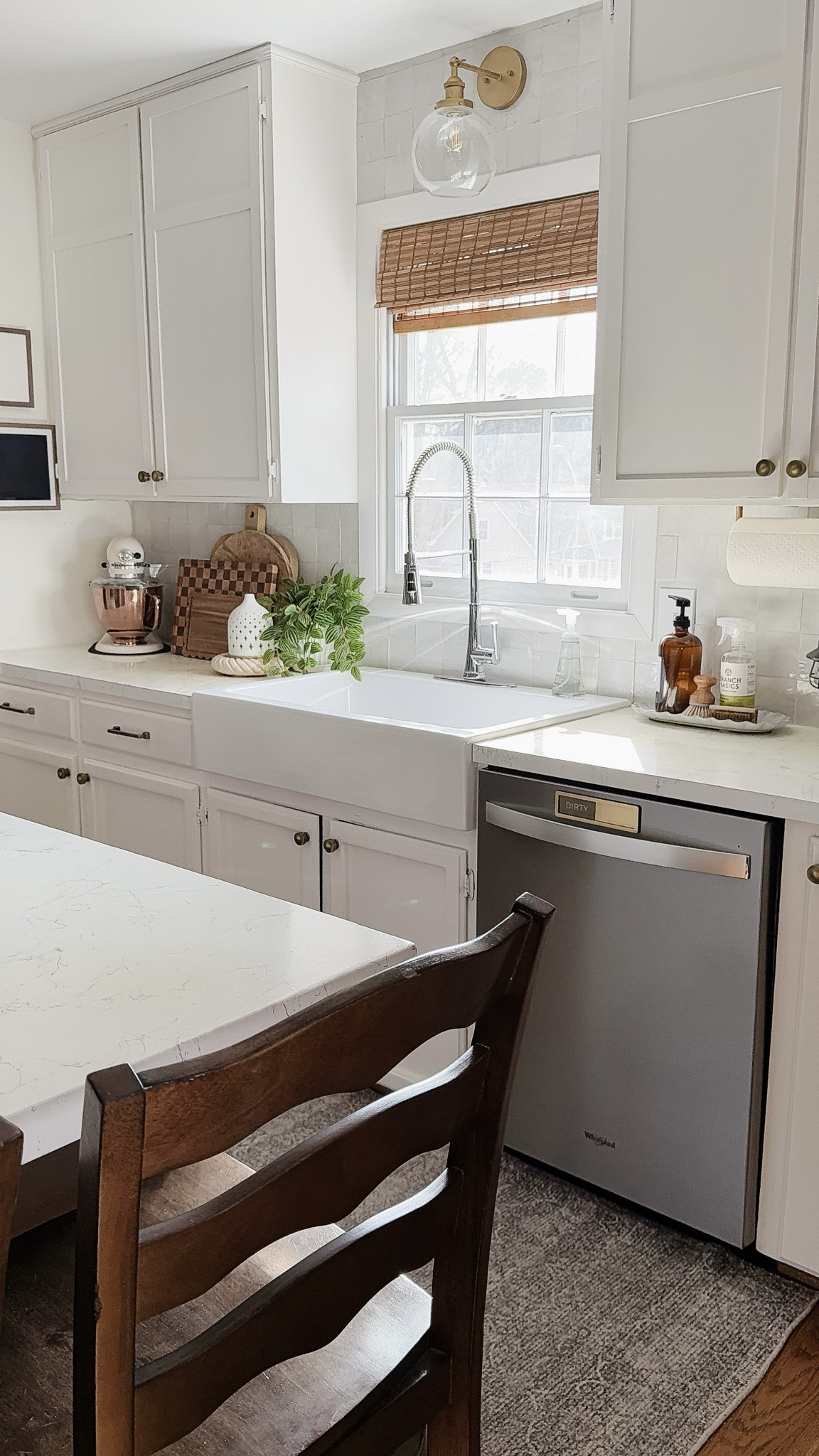 Simple spring kitchen views 



Kitchen island  (BM Pashmina)
Back door (BM Taiga)
Kitchen views

#LTKmomlife #LTKHome #LTKSeasonal