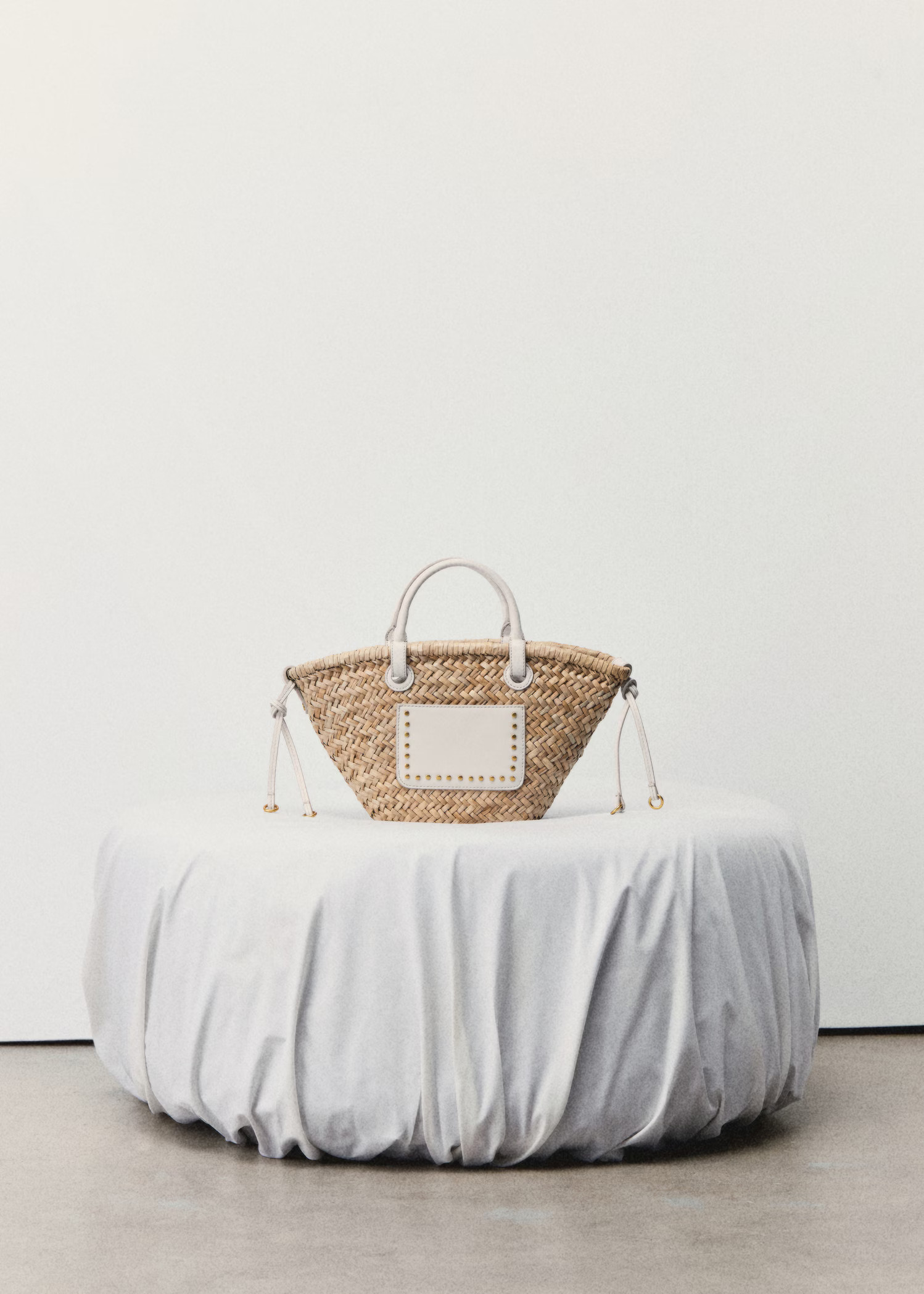 Small double-handle natural fibre basket - Women | MANGO United Kingdom | MANGO (UK)