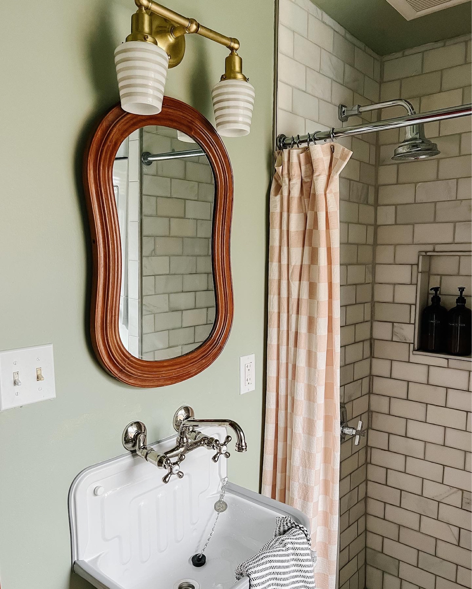 Tiny bathroom at the beach Update 