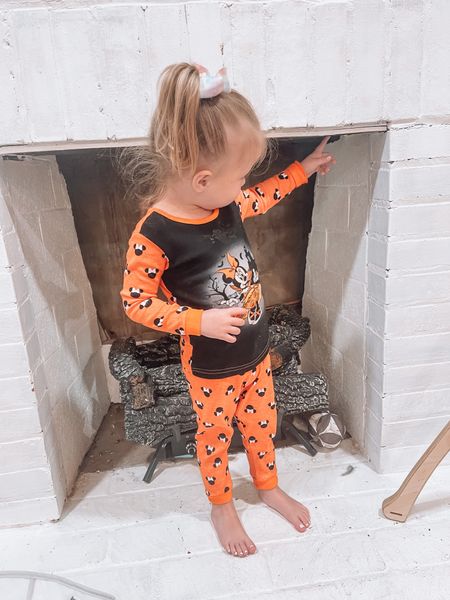 Halloween pajamas 🤍

#LTKkids #LTKfamily #LTKSeasonal