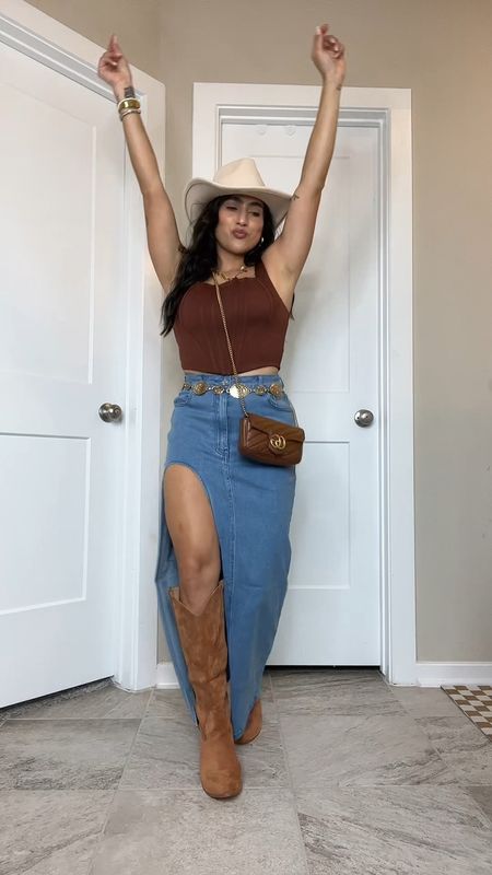 It’s RODEO time in Houston 🤠 So I’ll be sharing some rodeo/country concert outfit ideas!

Houston rodeo, country concert, Houston, rodeo fashion, petite style, amazon fashion, free people  #houstonrodeo #rodeofashion #petitestyle #casualoutfitideas #houston #abercrombiestyle #amazonfashion 

#LTKSeasonal #LTKVideo