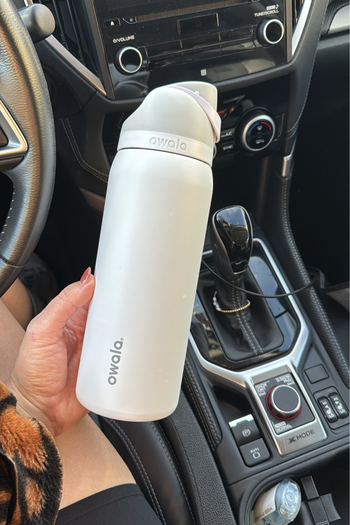 Owala 32oz water bottle 

#LTKActive #LTKFitness #LTKTravel