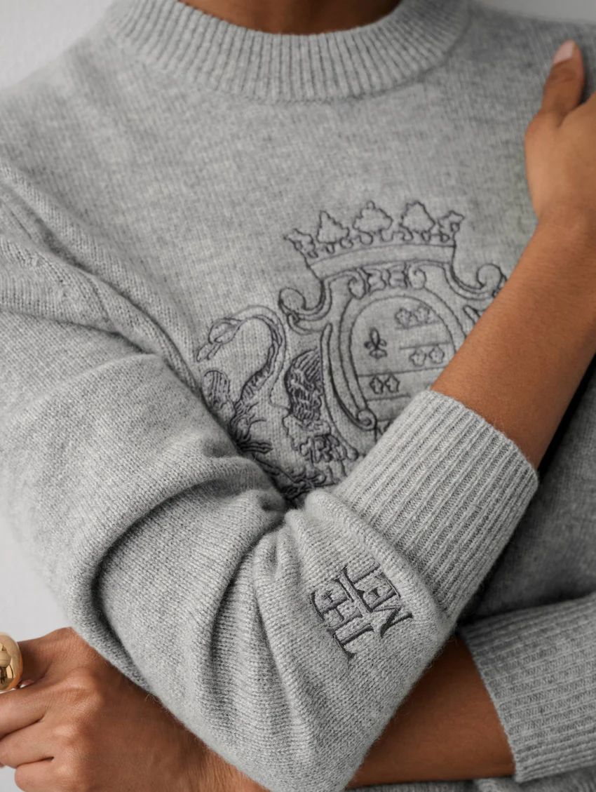 Cashmere Coat Of Arms Embroidered Crewneck | White and Warren