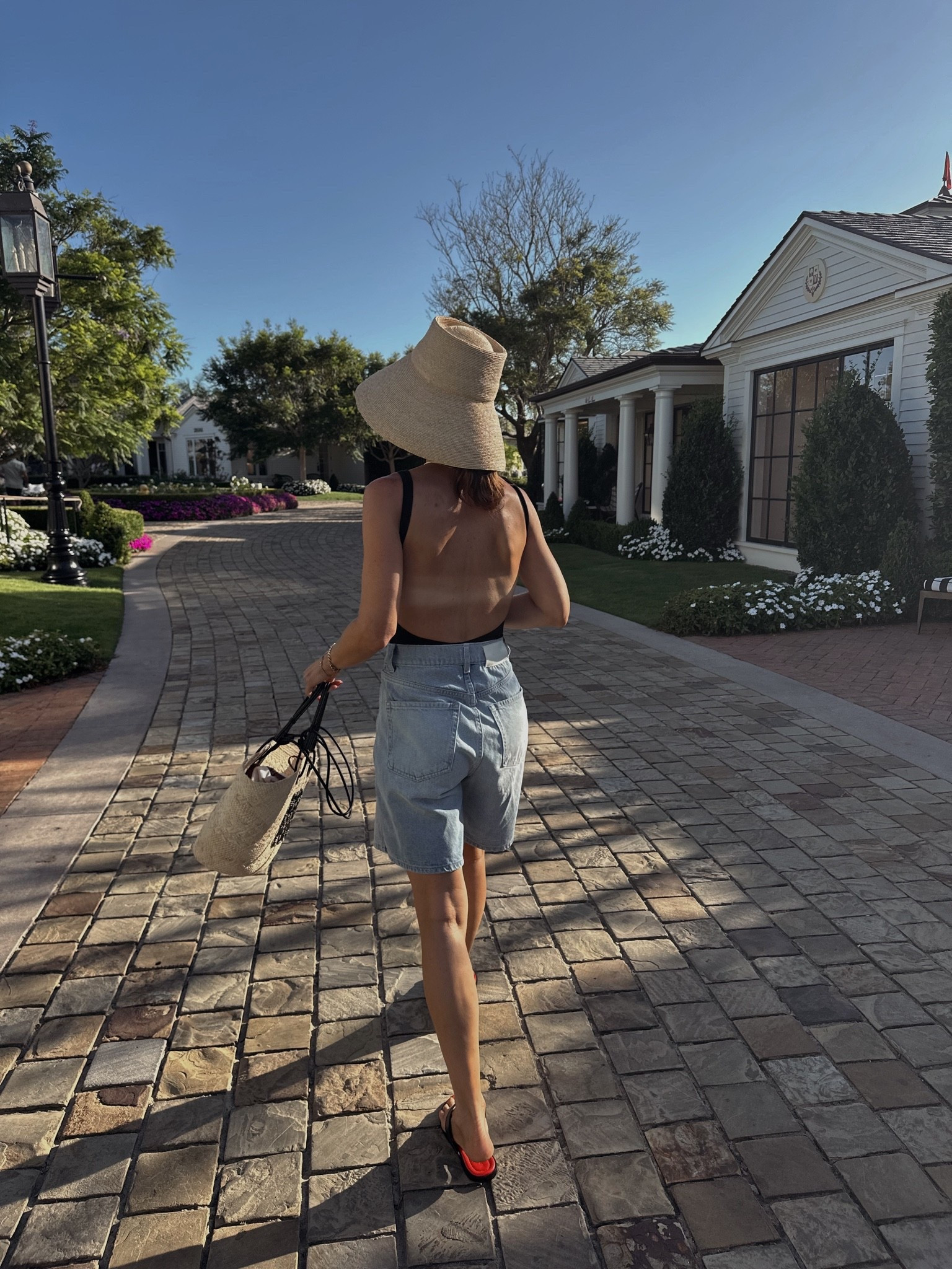 Off for some bubbly 
Summer outfit 
Remixed favorite pieces for a casual evening 
Everything runs tts 
Sandals run 1/2 size too big

#LTKOver40