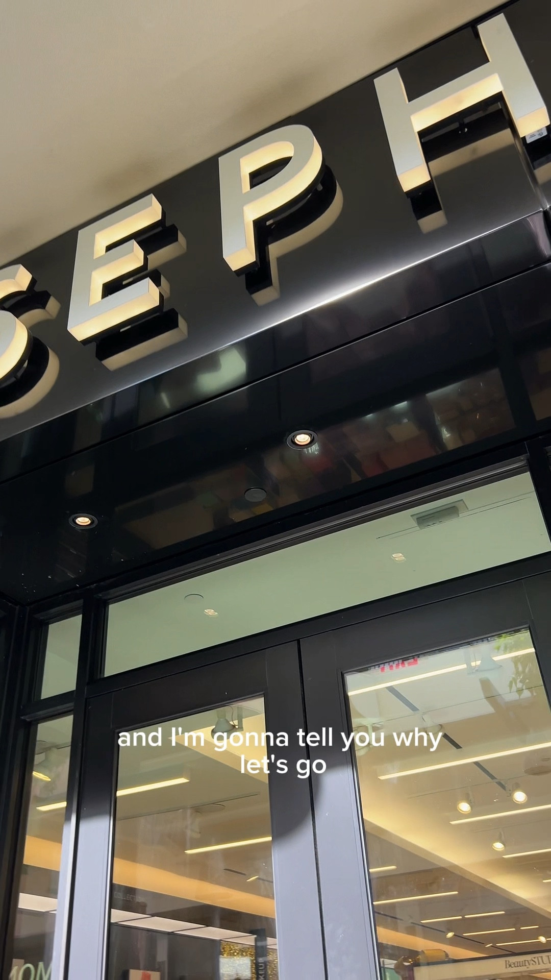 5 skincare MUST haves from the #sephorasale #skincareover40

#LTKVideo #LTKOver40 #LTKBeauty